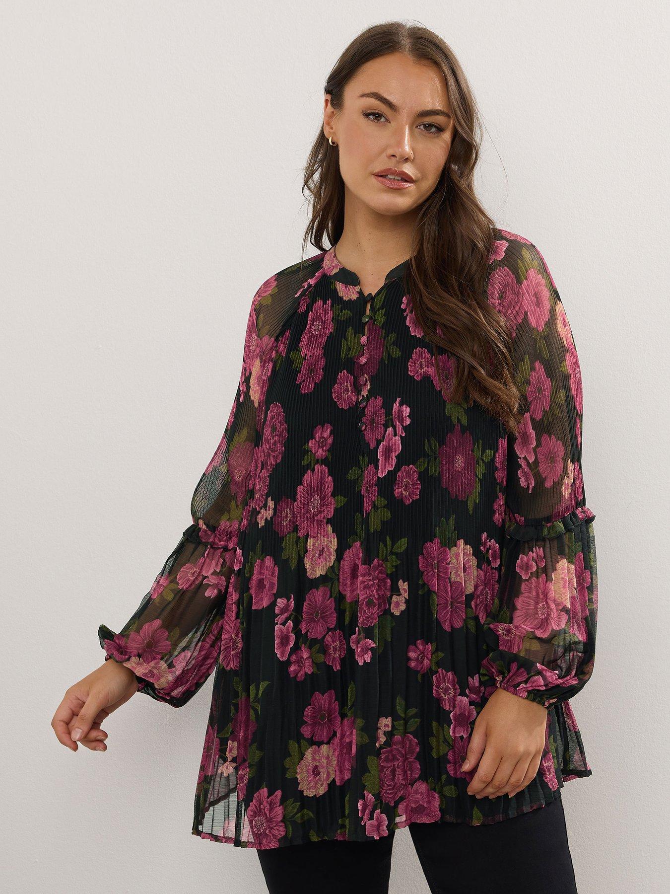 yours-curve-pleated-blouse-blackoutfit