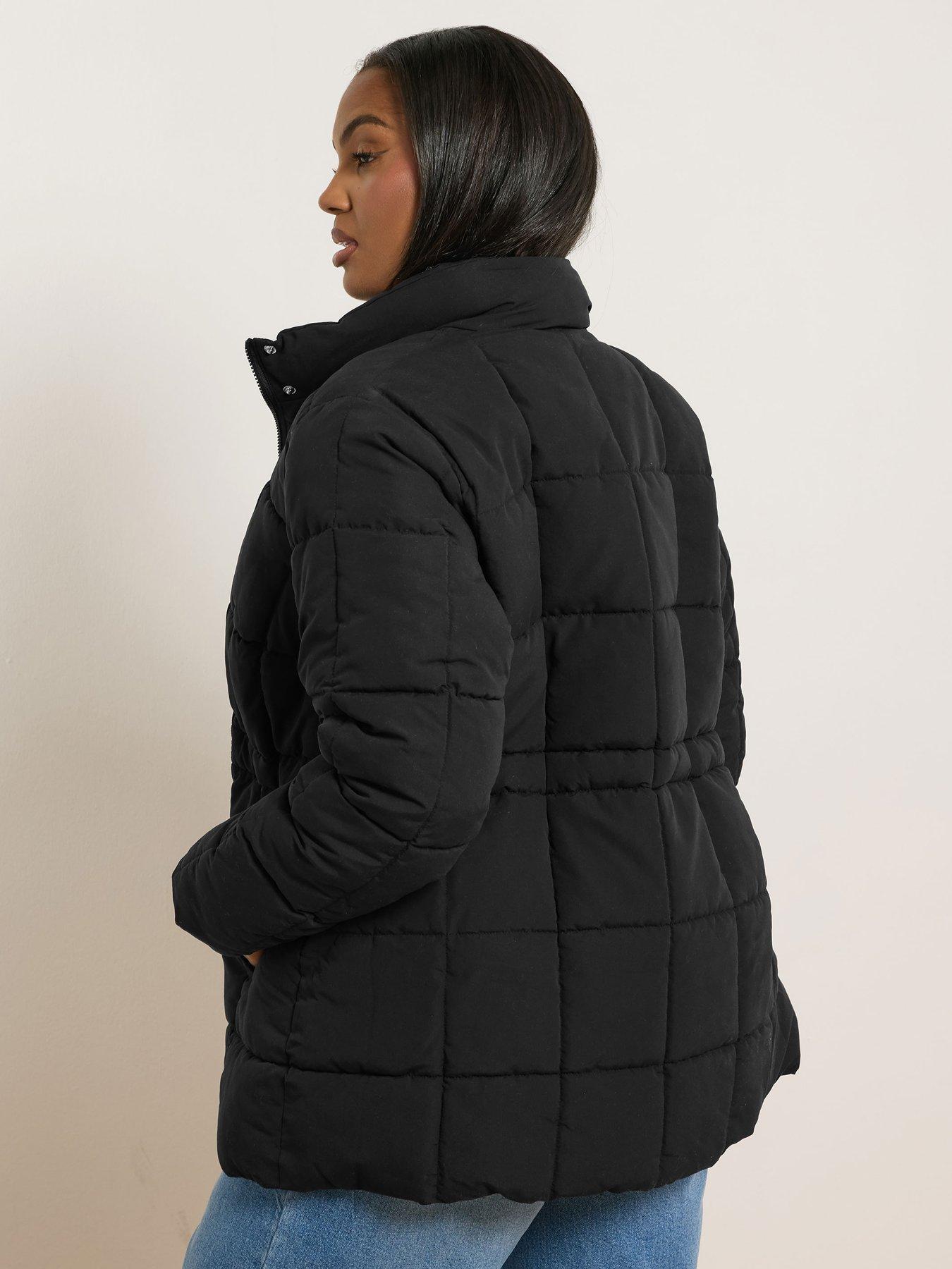 yours-curve-short-boxy-coat-blackstillFront