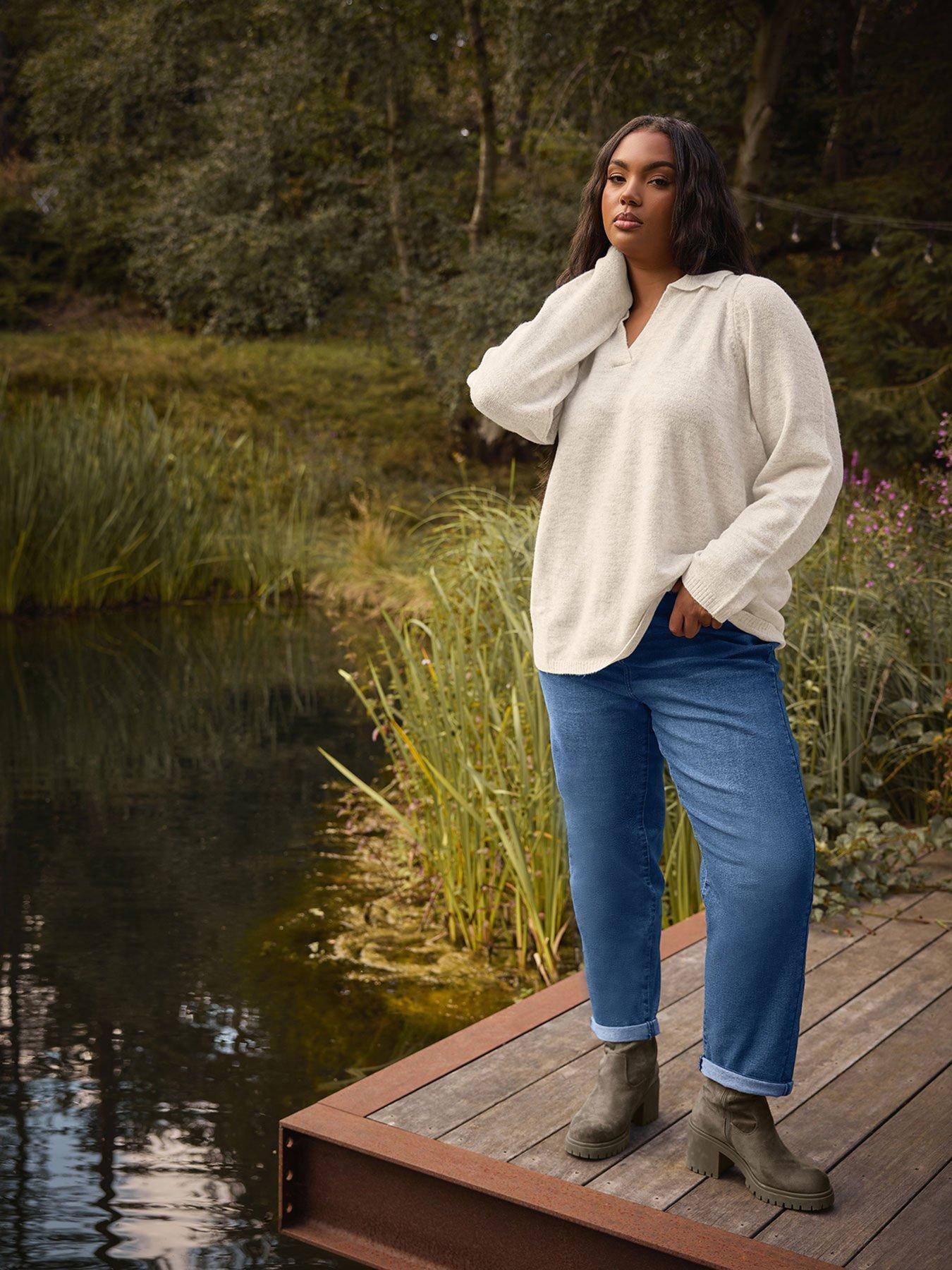 yours-curve-collar-v-neck-jumper-natural