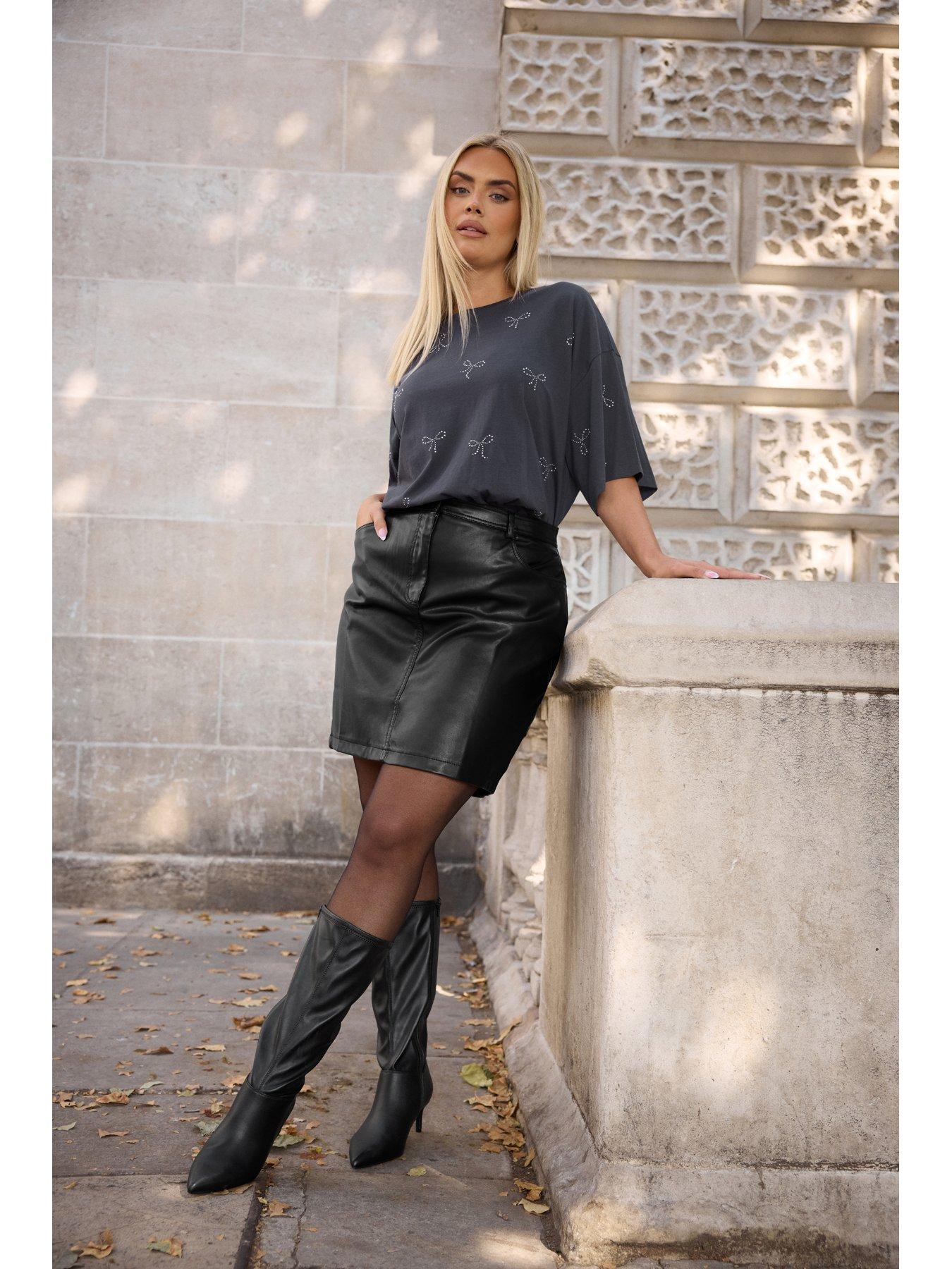 Image 1 of 4 of Yours Curve Pu Mini Skirt - Black