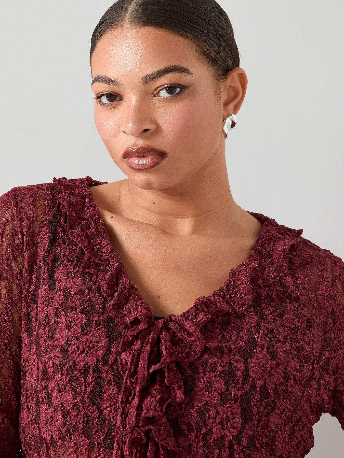 the-very-collection-curve-lace-tie-top-redoutfit