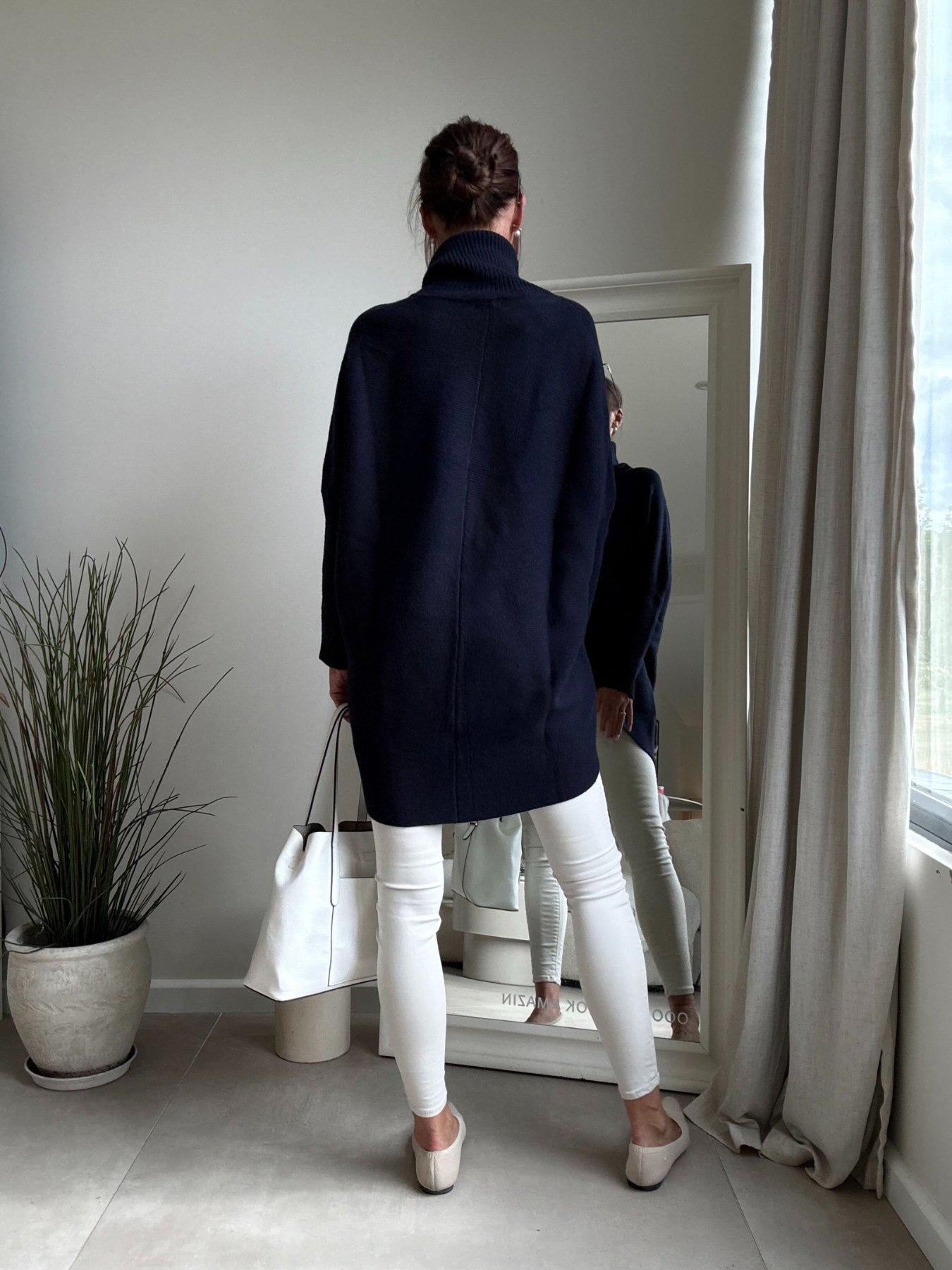 Image 2 of 4 of Style Cheat Hope Jumper - Navy