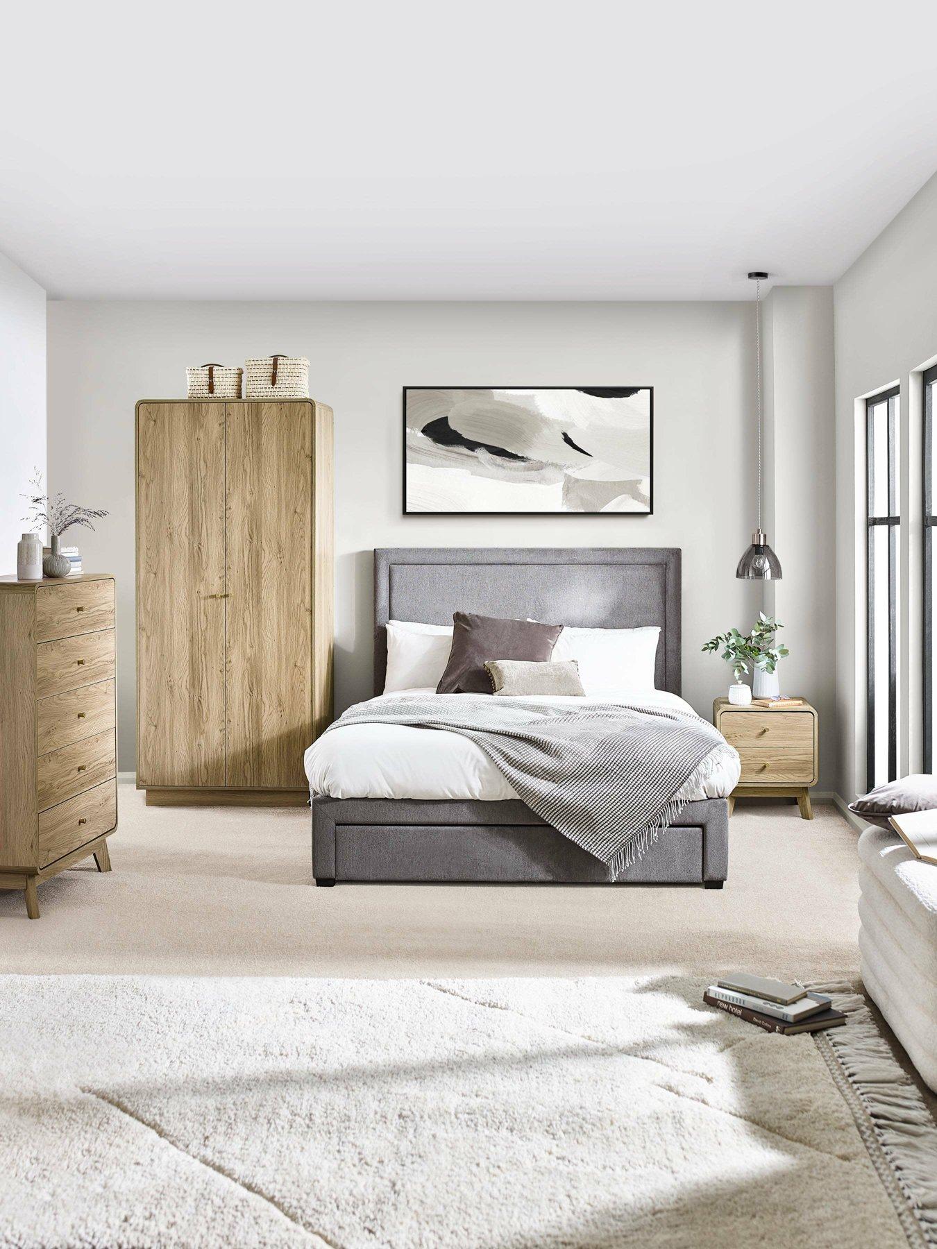 Image 7 of 7 of Julian Bowen Ingrid 3 Drawer Chest