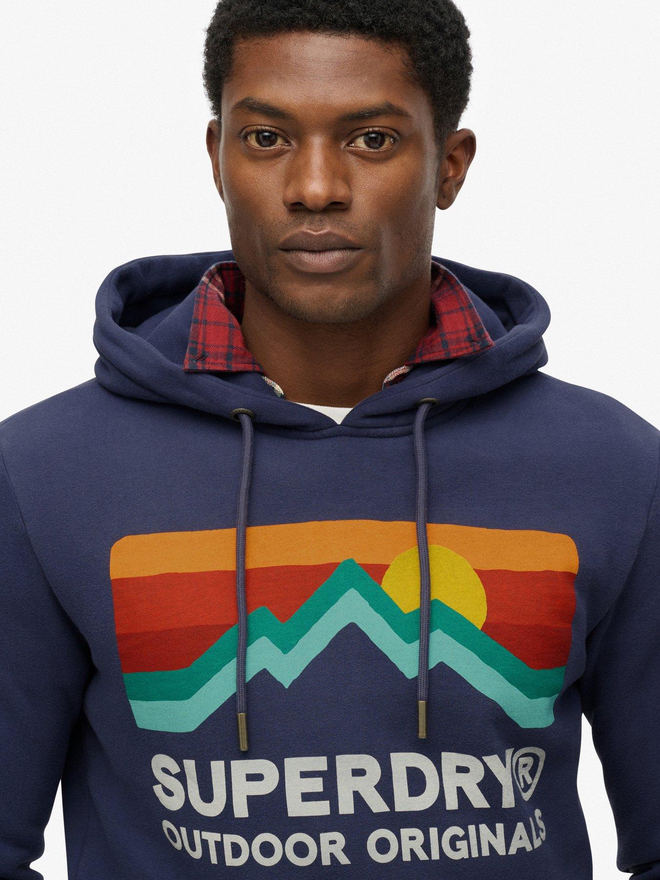 superdry-great-outdoors-relaxed-hoodie-navyoutfit