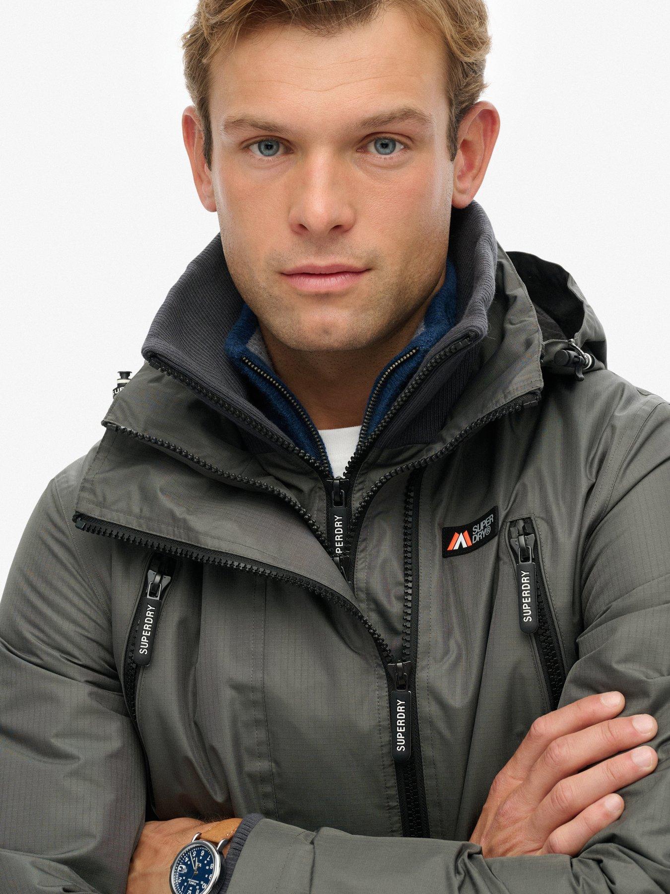superdry-hooded-mtn-windbreaker-jacket-greyoutfit