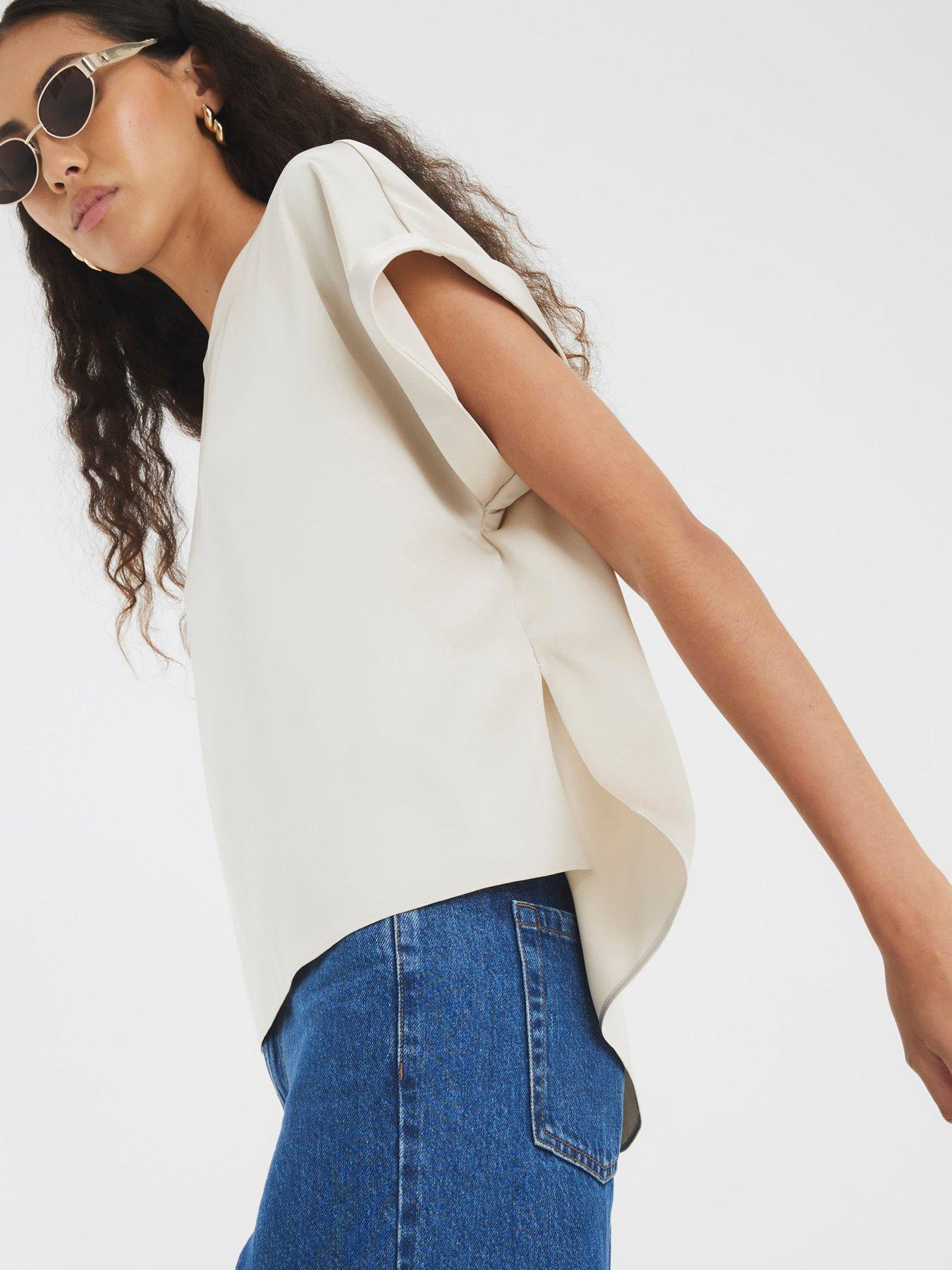 river-island-short-sleeve-satin-turn-back-cuff-t-shirt-creamoutfit