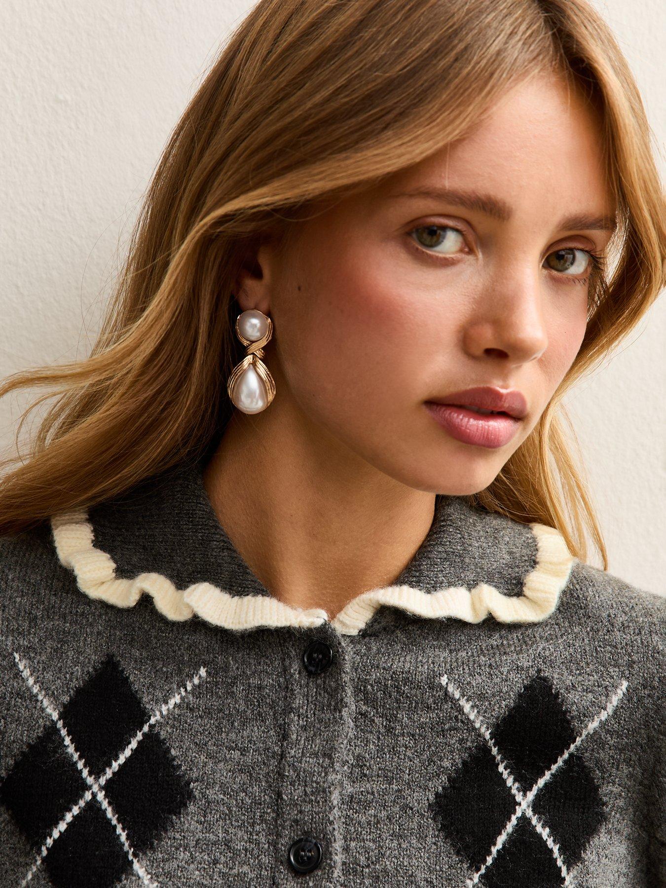 Image 4 of 6 of New Look Grey Argyle Print Knit Frill Collar Cardigan