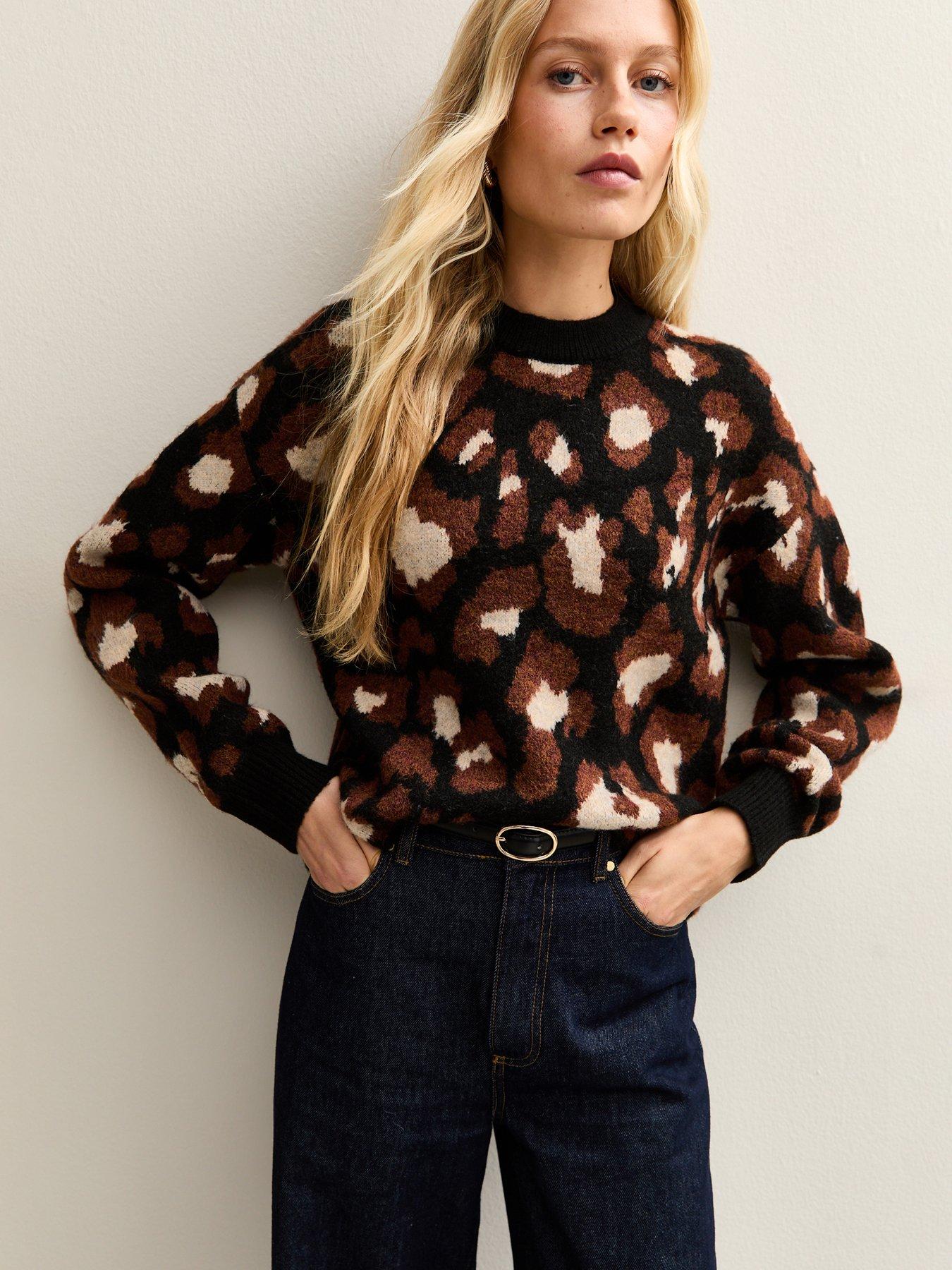 new-look-brown-animal-patterned-crew-neck-jumperfront