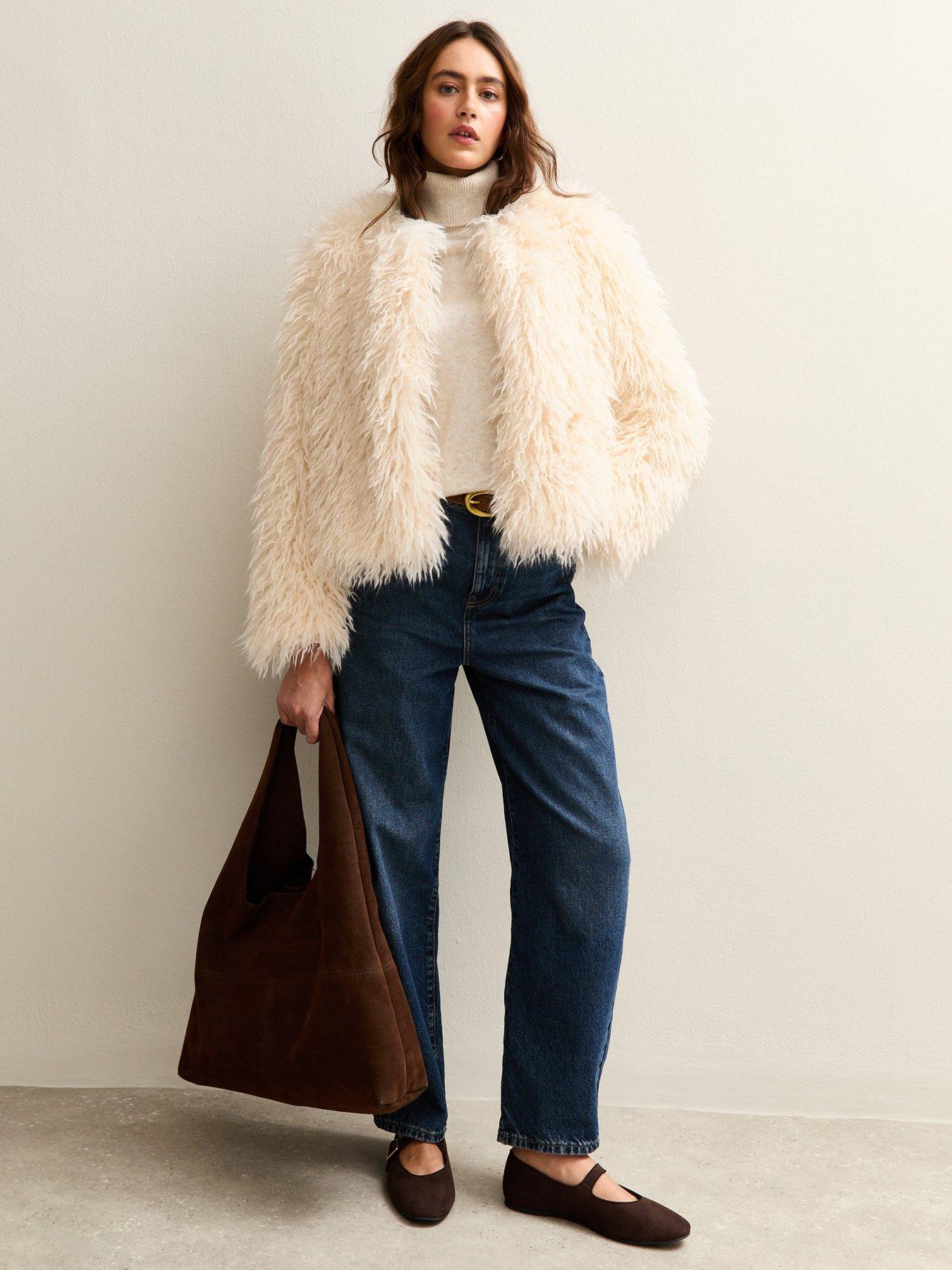 new-look-faux-fur-coat-creamoutfit