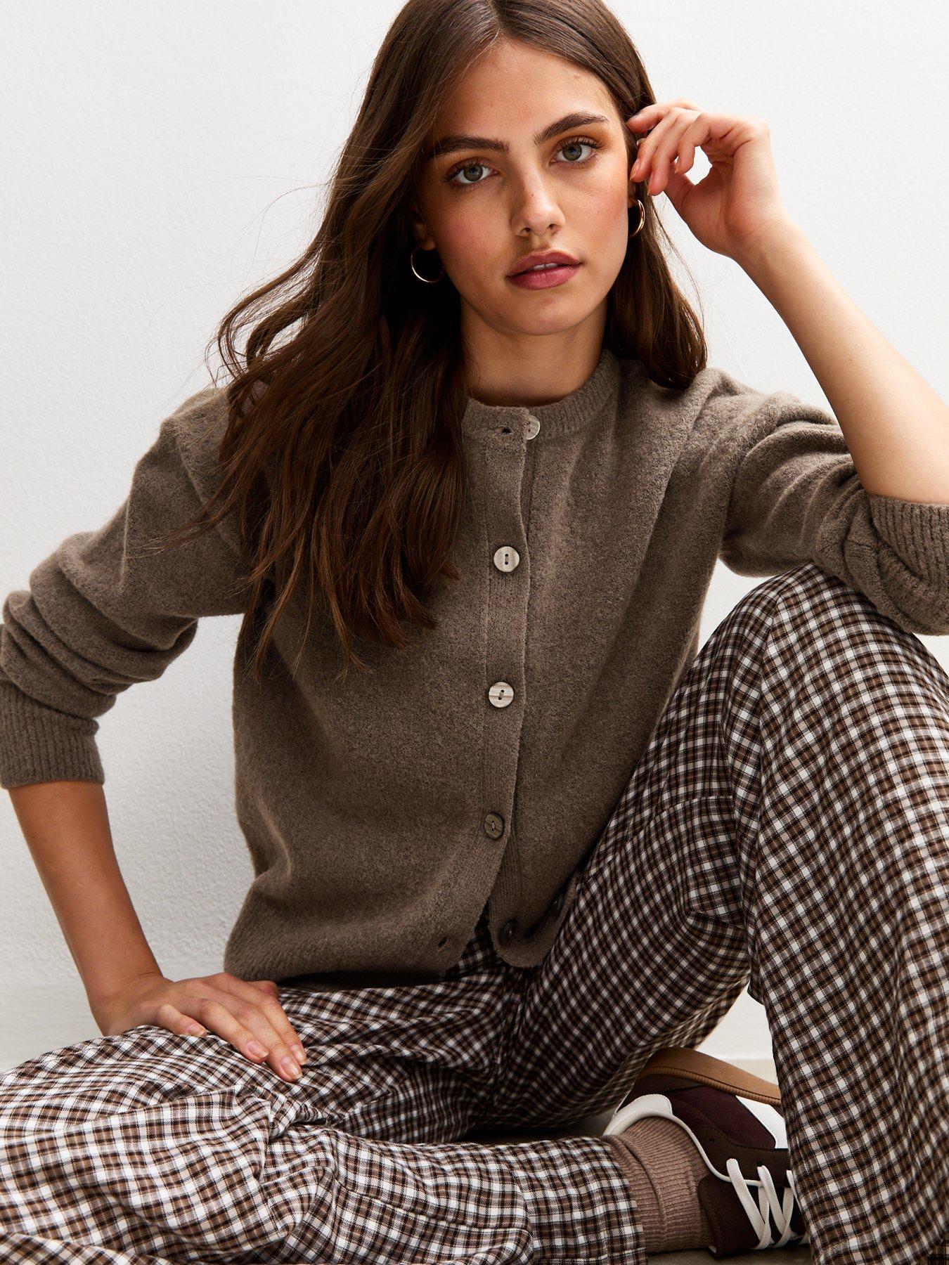 new-look-crew-neck-knitted-cardigan-beigefront