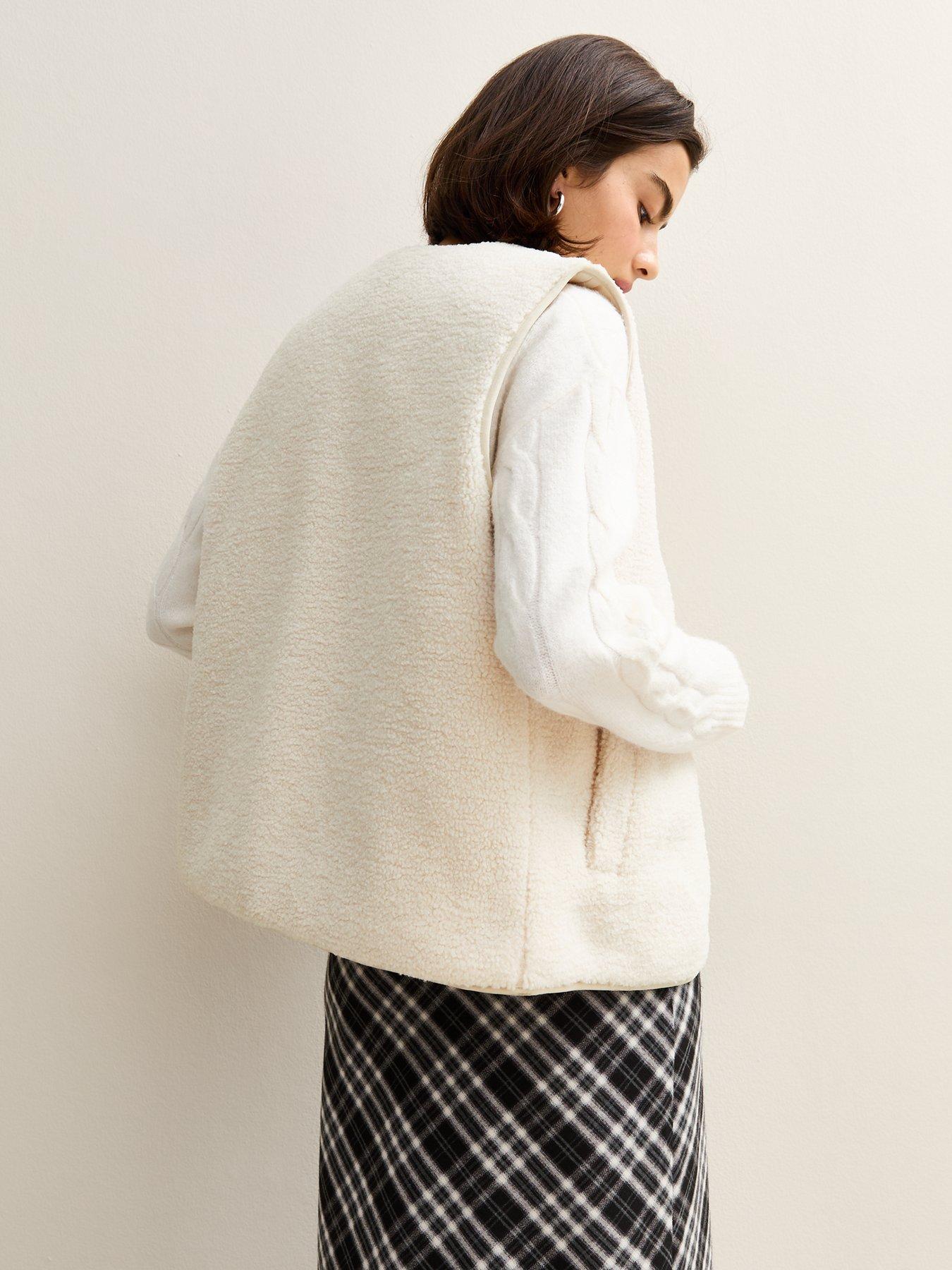 new-look-cream-borg-collarless-giletstillFront