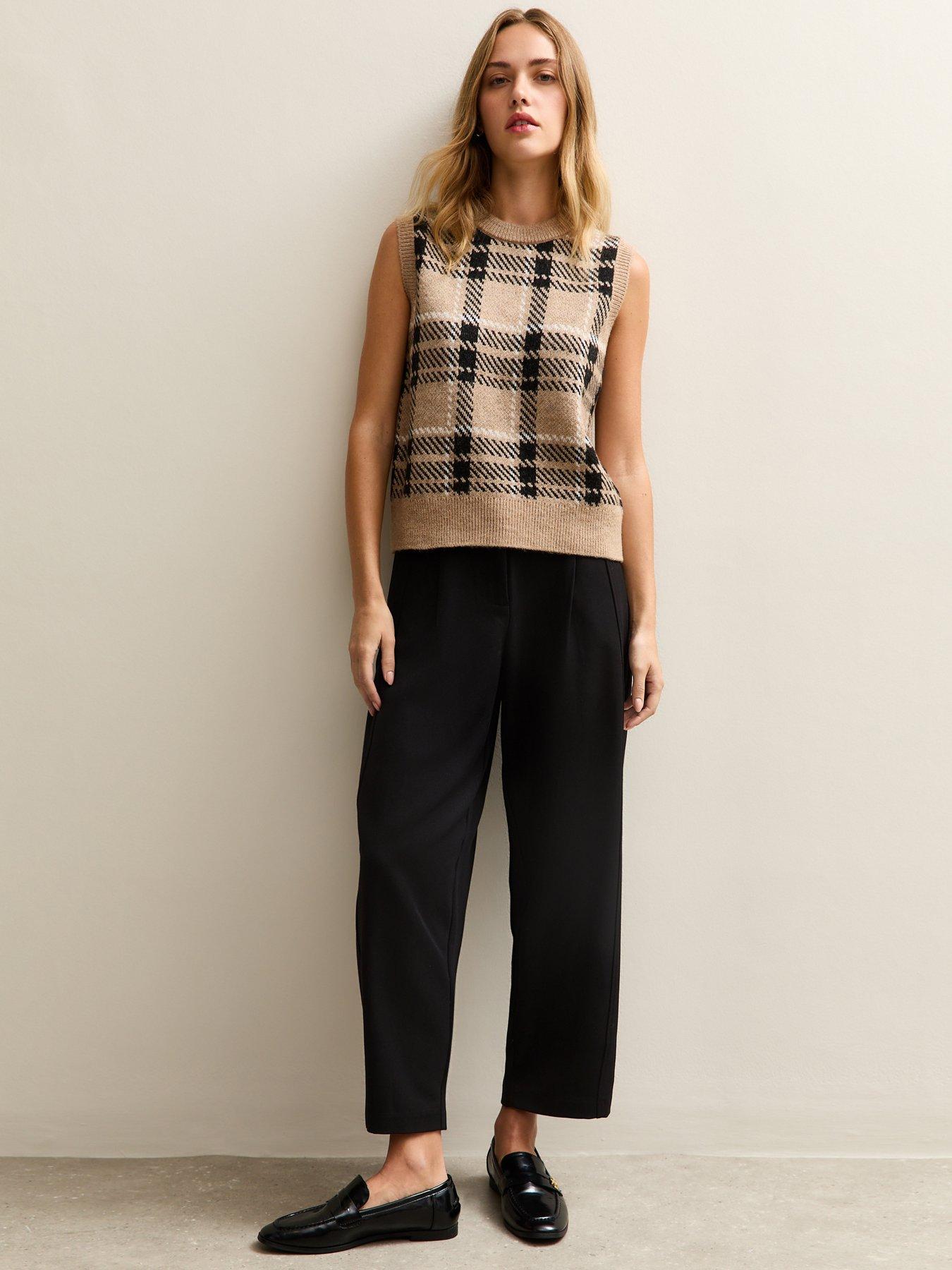 new-look-black-barrel-leg-tailored-trousers