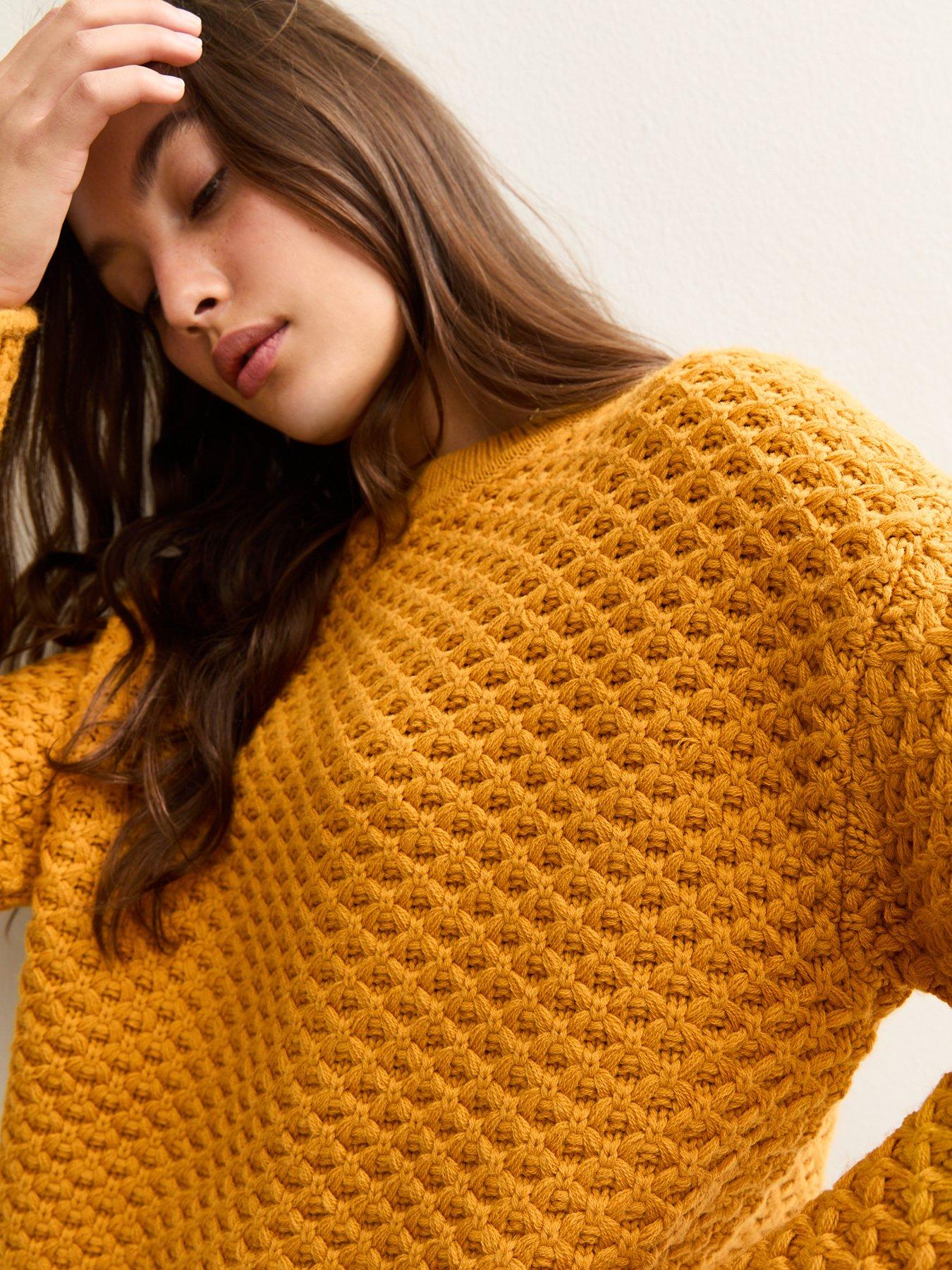 new-look-dark-yellow-stitch-knit-jumperoutfit