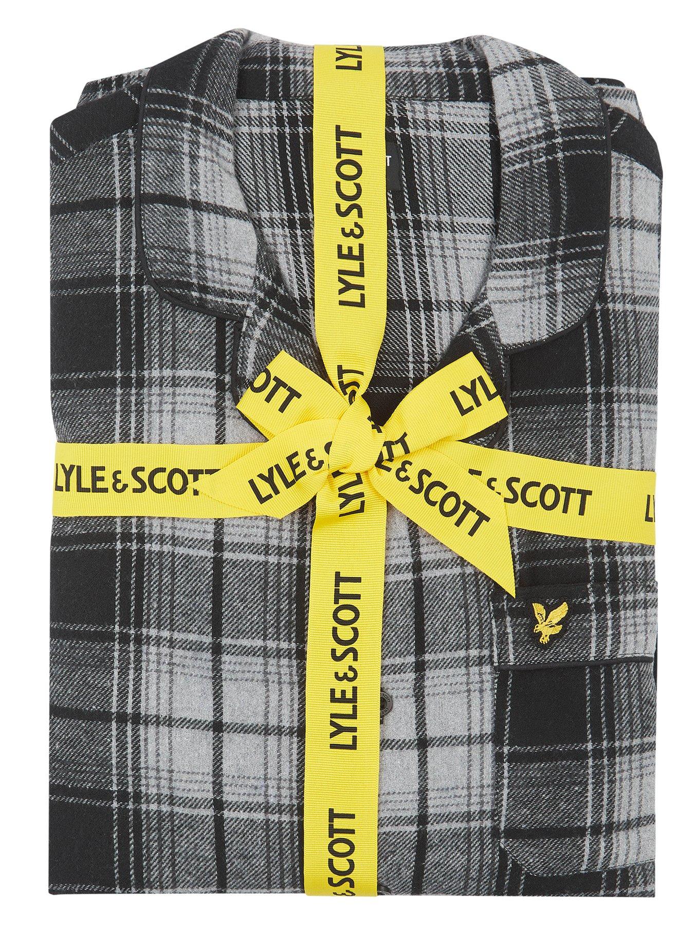 Image 6 of 6 of Lyle & Scott Lyle &amp; Scott Julian Check Pyjama Set - Black