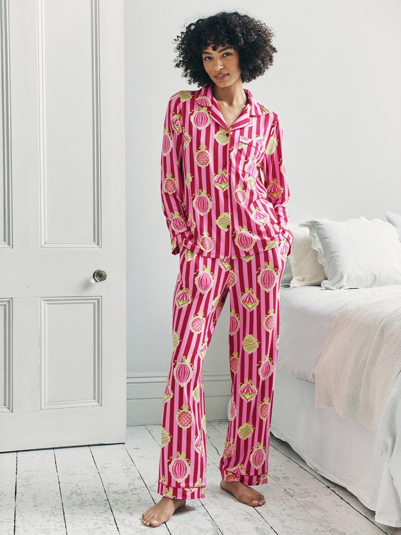 CHELSEA PEERS Christmas Long Printed Pyjama Set - Pink Stripe