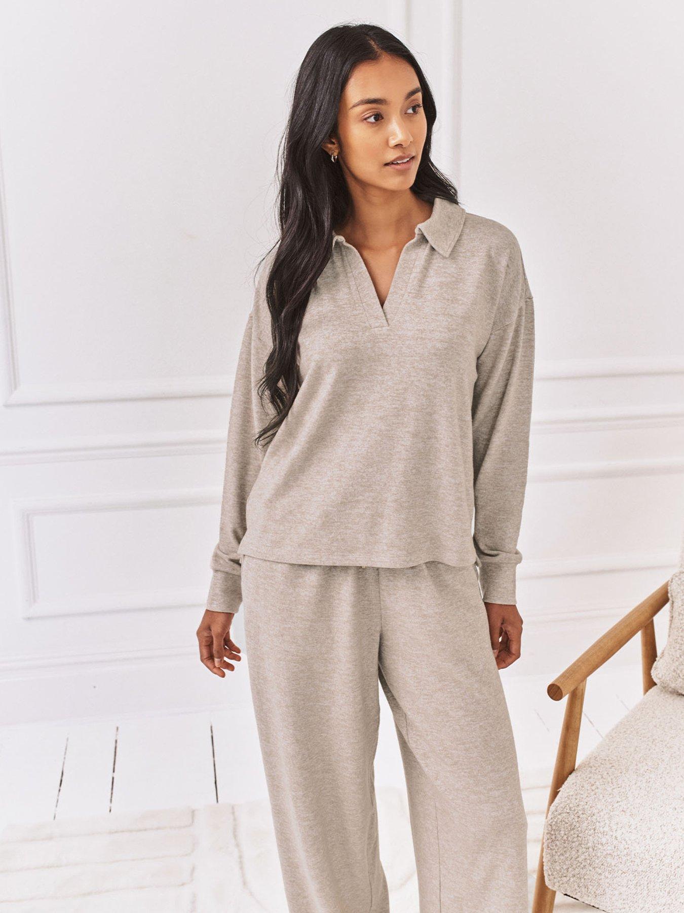 chelsea-peers-collared-v-neck-jumper-in-snit-camel-brown