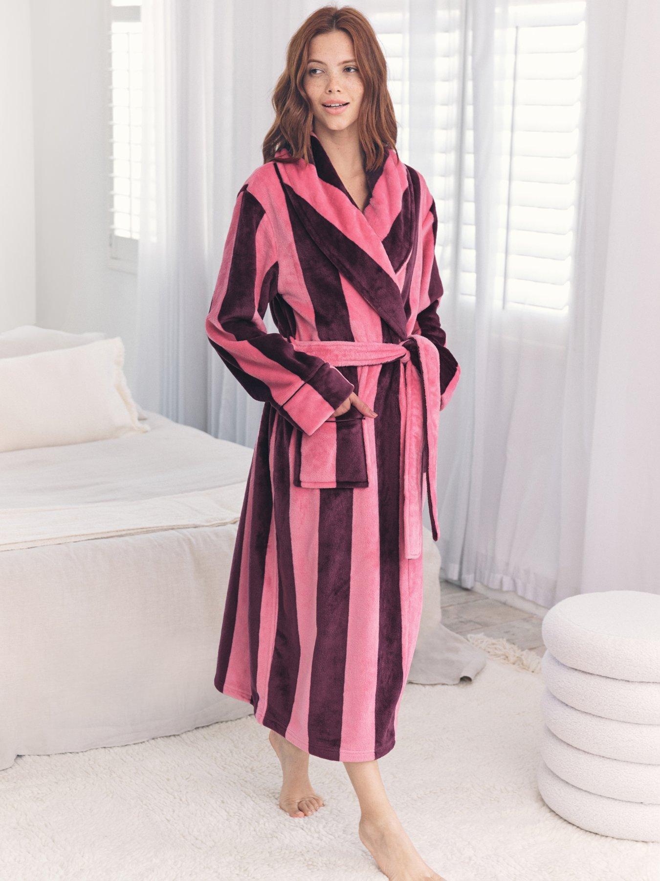 CHELSEA PEERS Shaul Maxi Dressing Gown In Sealskin Fleece - Pink