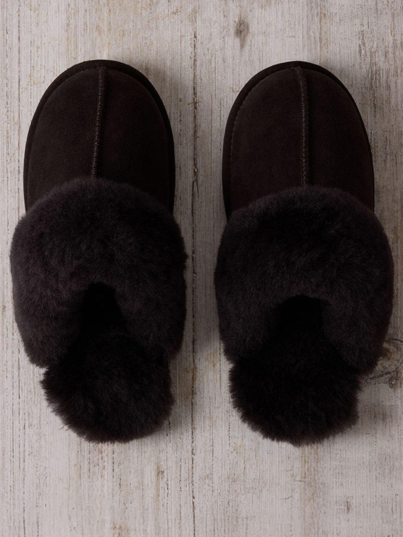 chelsea-peers-womens-dome-slipper-in-suede-with-shearling-lining-brown