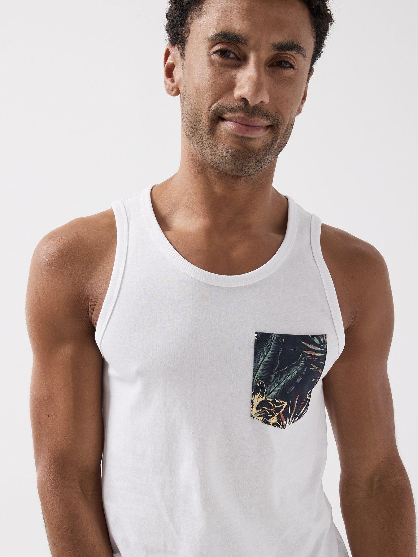 Image 4 of 6 of Jack & Jones Honolulu Pocket Aop Vest - White