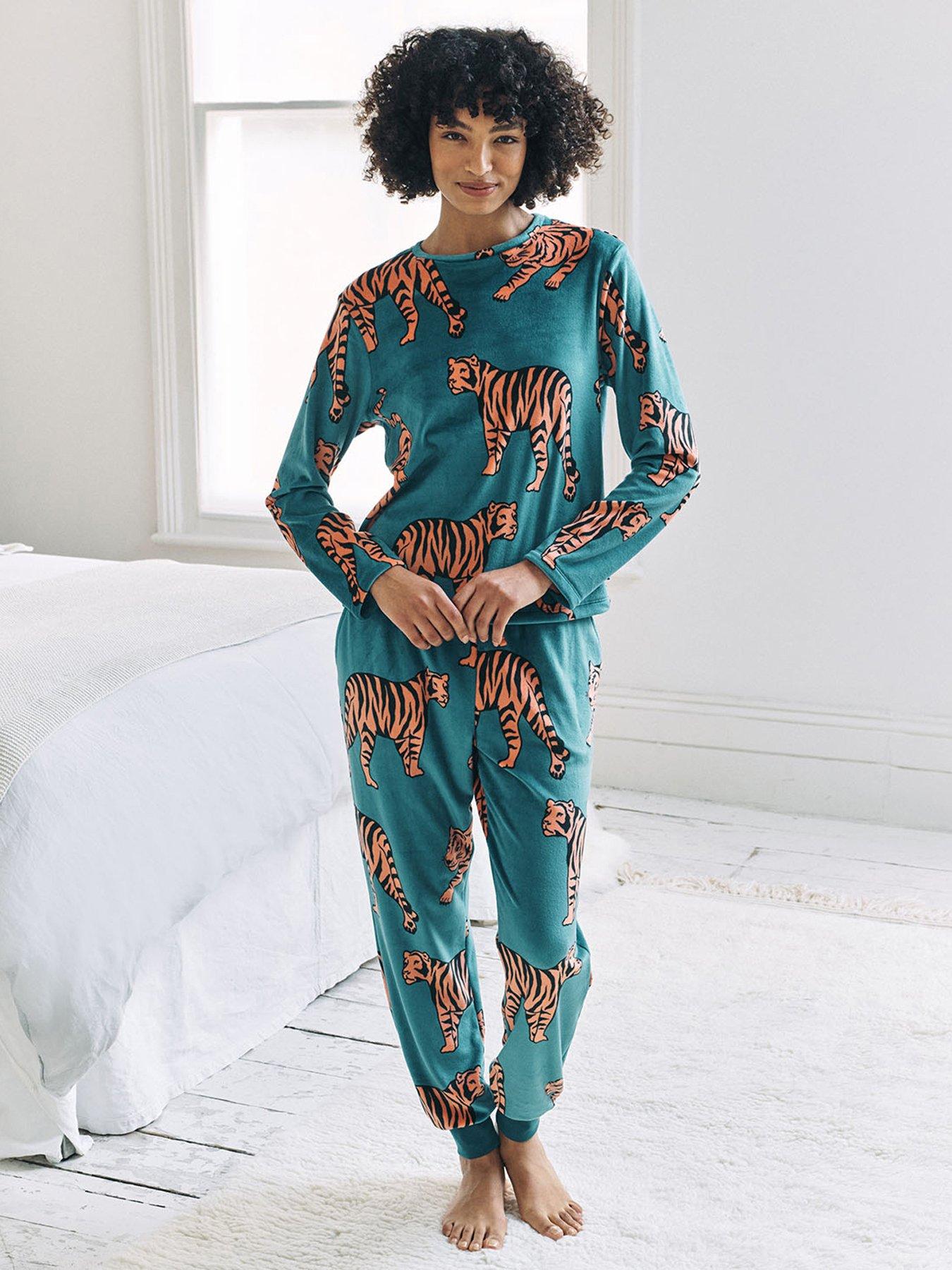 CHELSEA PEERS Chelsea Peers Classic Long Sleeve Crew Neck Set In Lightweight Fleece - Teal