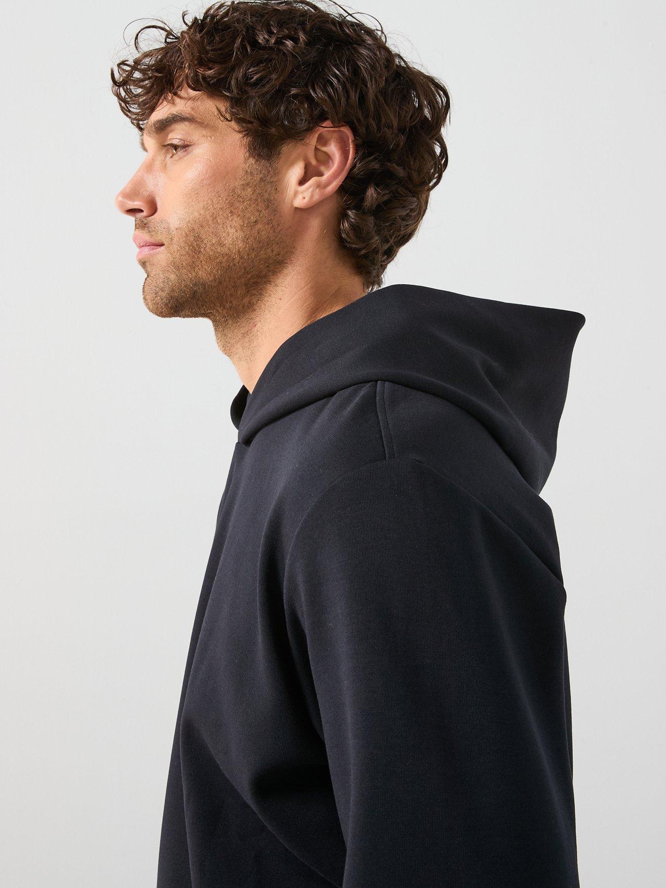 mango-bono-overhead-hoodie-navyoutfit