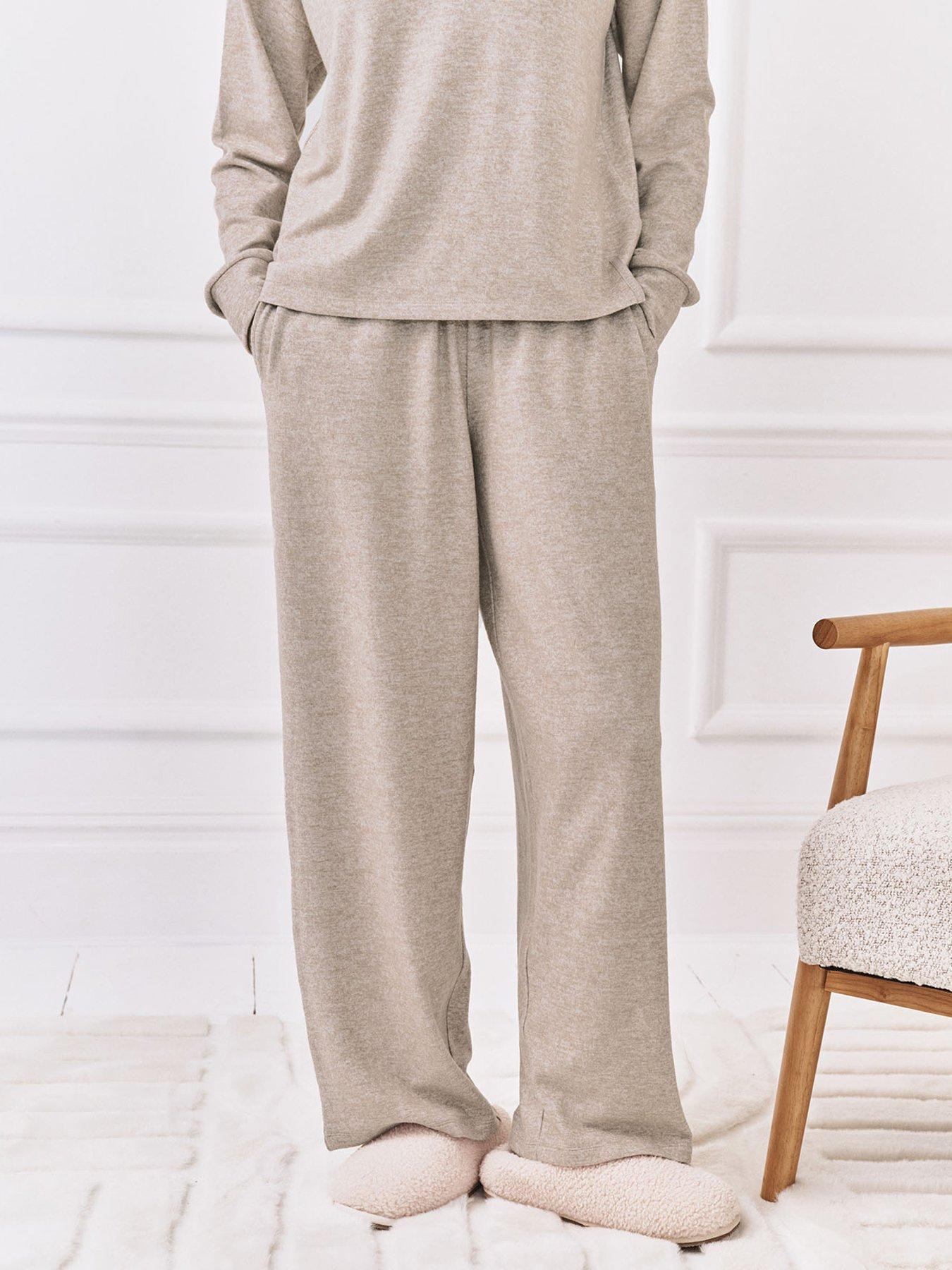 Image 3 of 6 of CHELSEA PEERS Snit Wide Leg Trouser - Camel Brown