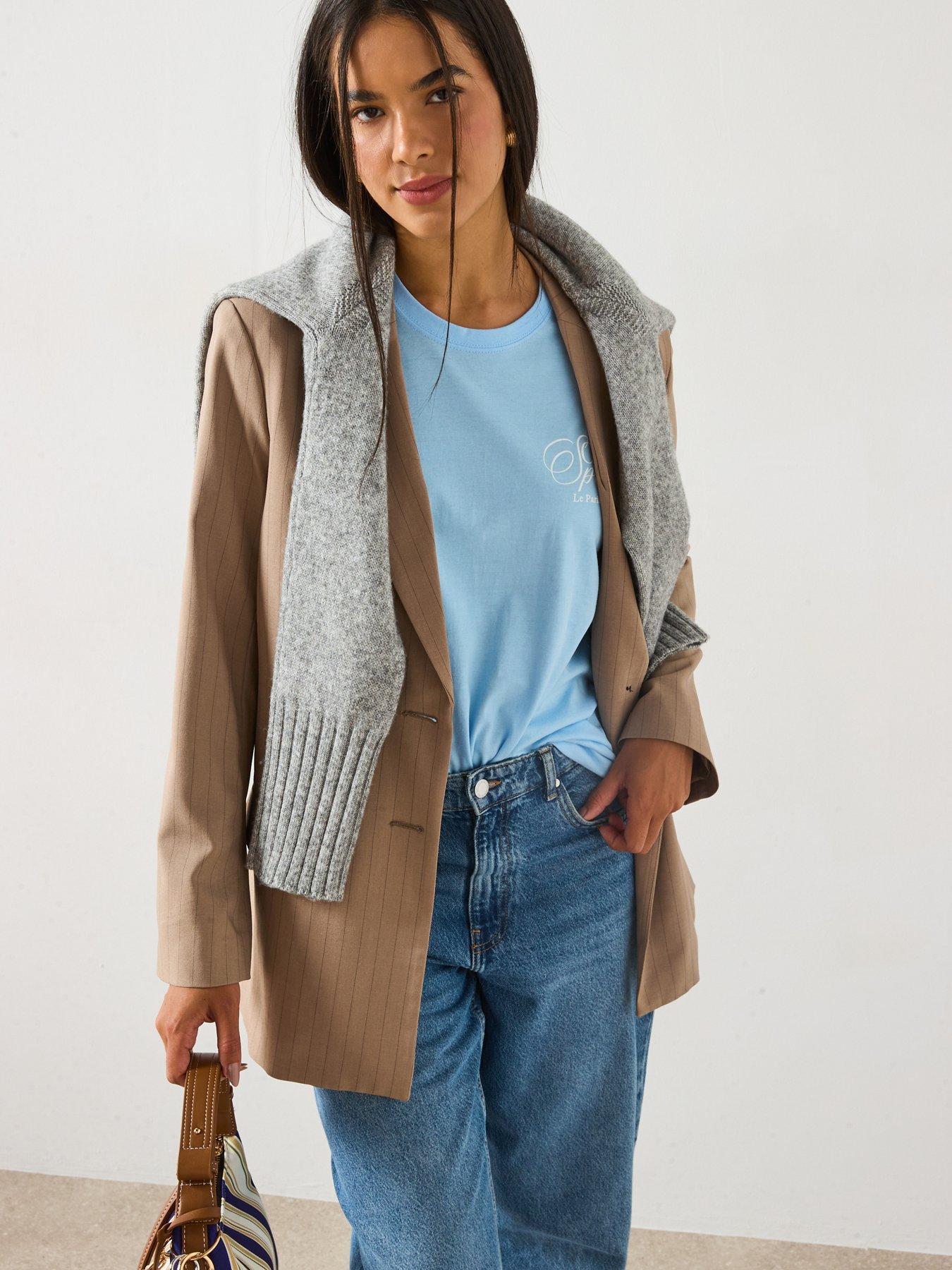 v-by-very-sports-club-graphic-oversized-t-shirt-with-back-print-bluedetail