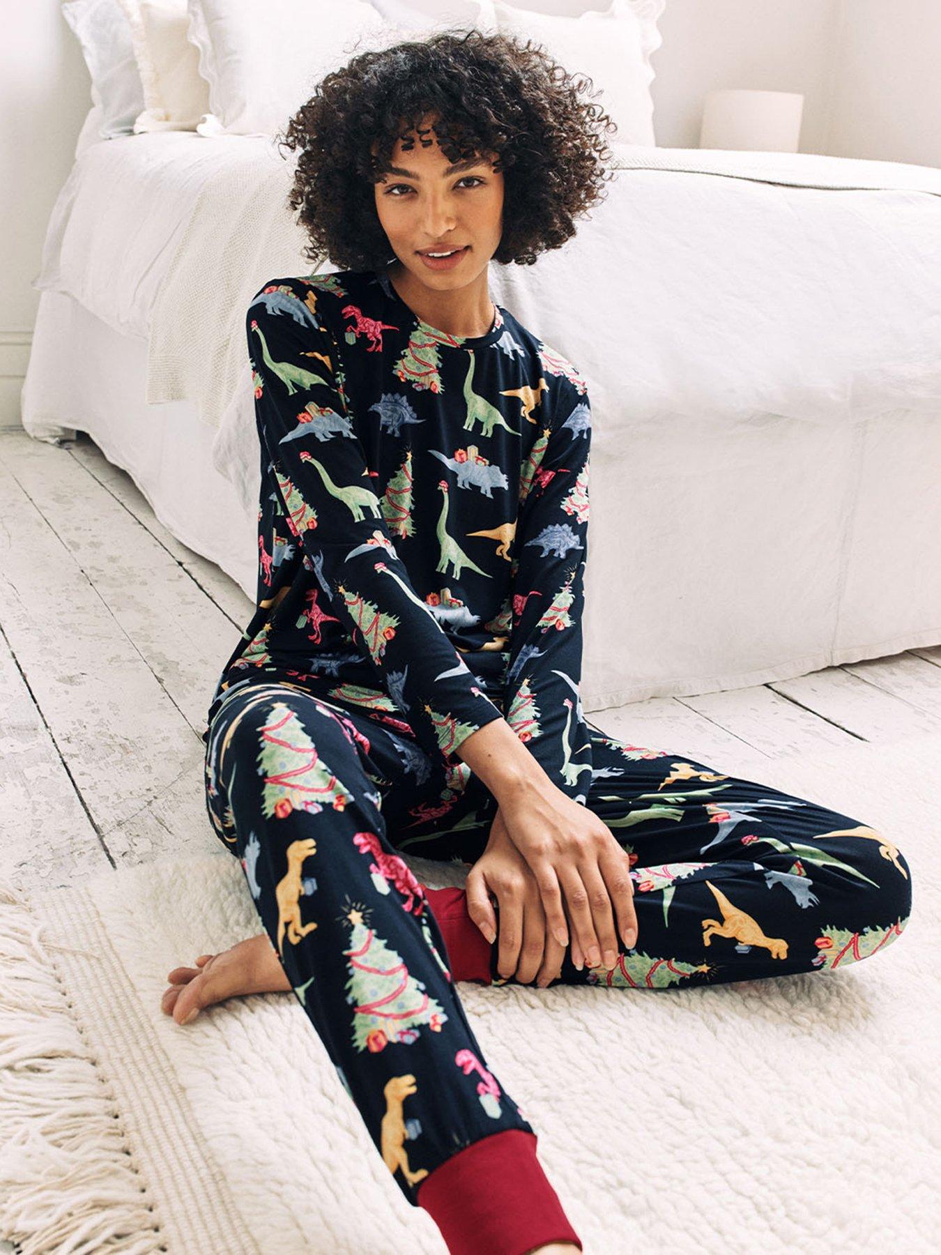 chelsea-peers-ladies-christmas-dinosaur-long-sleeve-crew-neck-set-in-polyester-dark-bluedetail