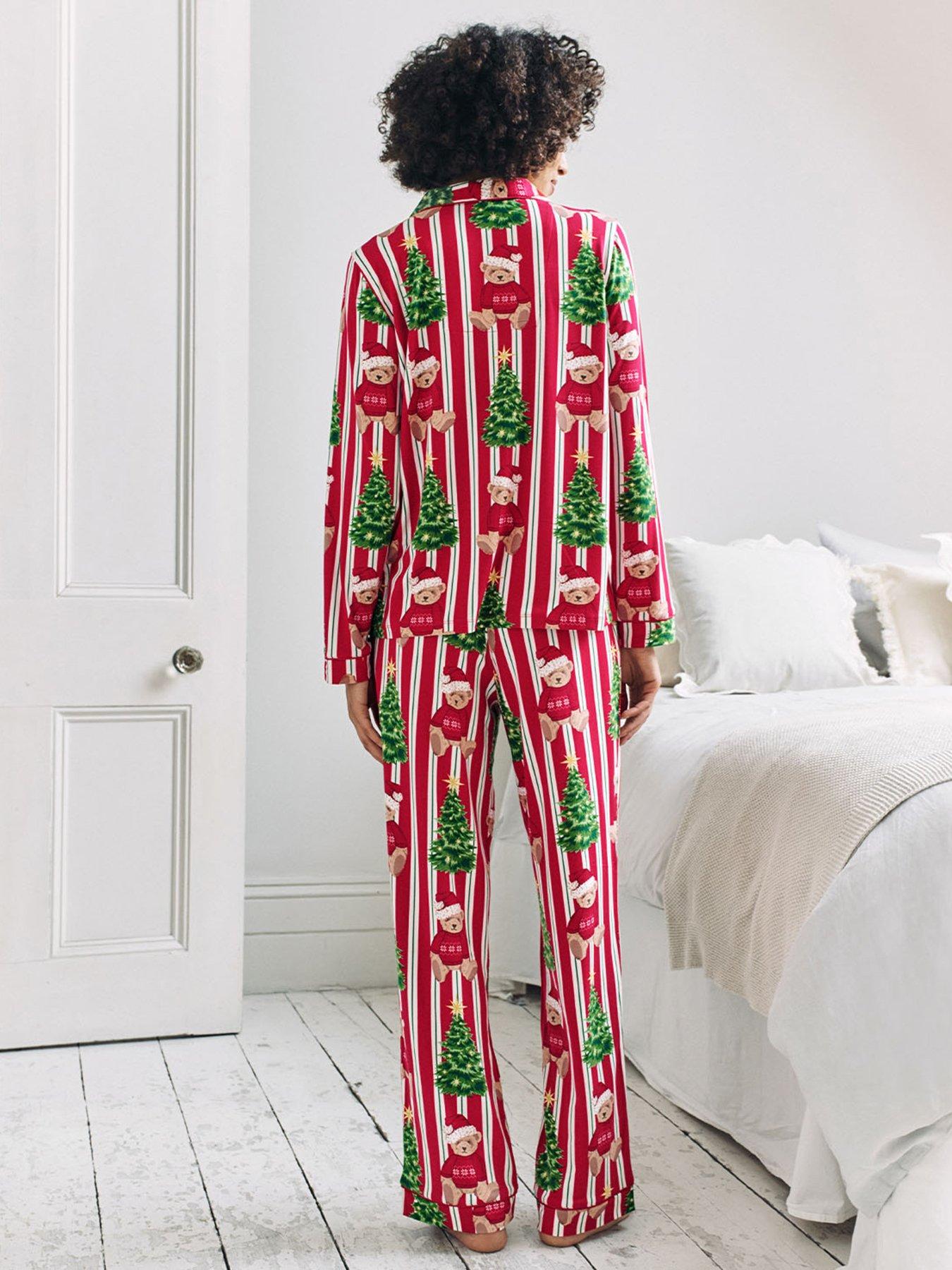 chelsea-peers-christmas-long-button-up-pyjama-set-red-printoutfit