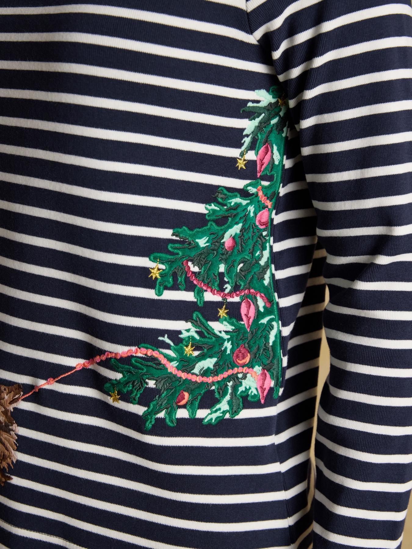 joules-christmas-dog-boat-neck-breton-top-navycreamoutfit