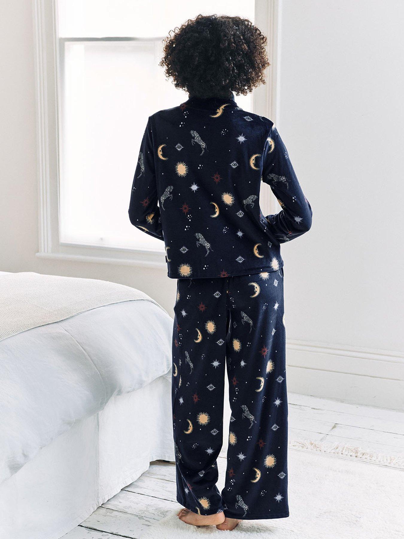 Image 5 of 6 of CHELSEA PEERS Chelsea Peers Zip Through And Wide Leg Jogger Set - Navy