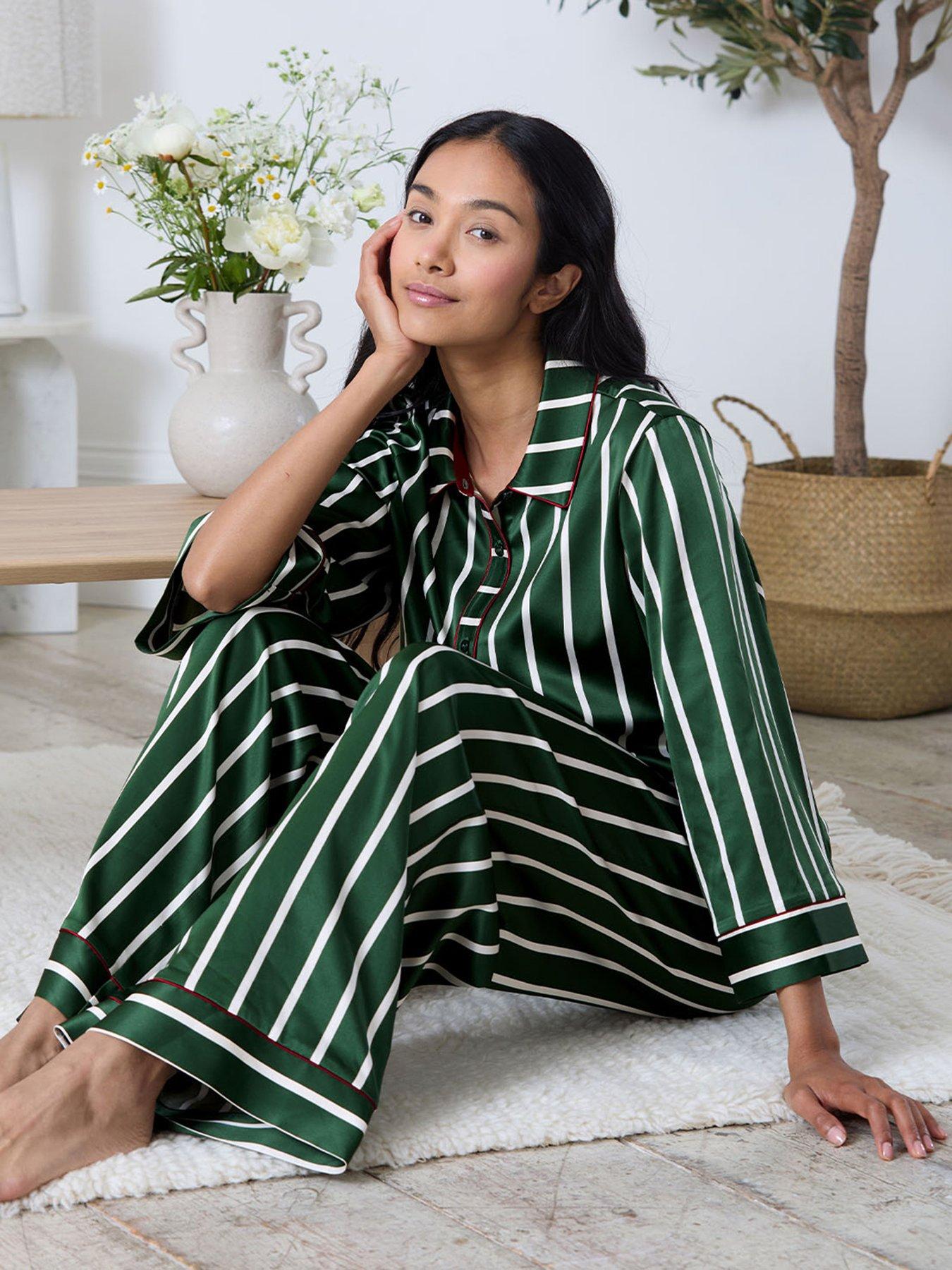 chelsea-peers-flared-sleeve-button-up-and-wide-leg-bottoms-greendetail