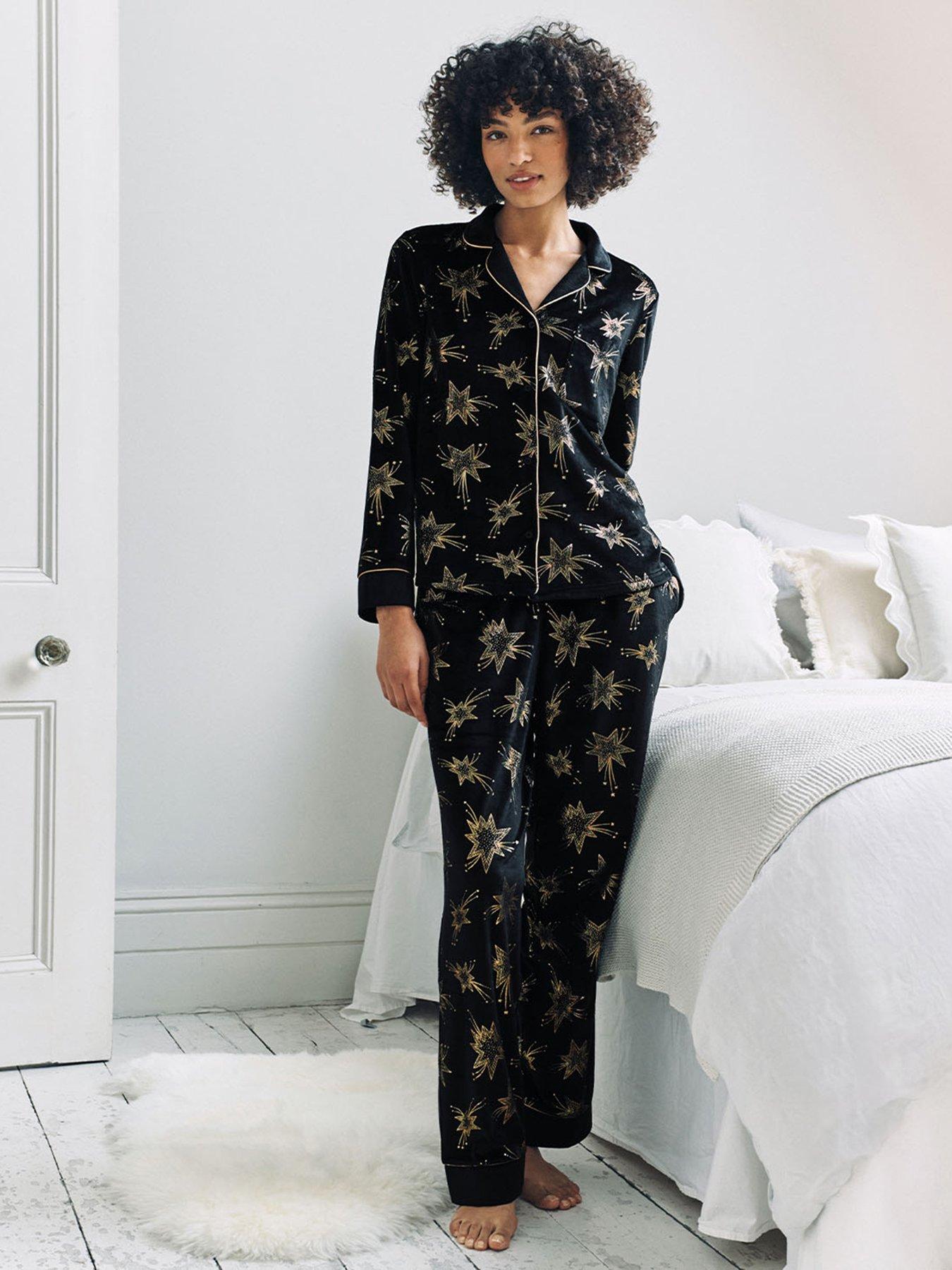 chelsea-peers-long-button-up-pyjama-set-in-velour-blackfront