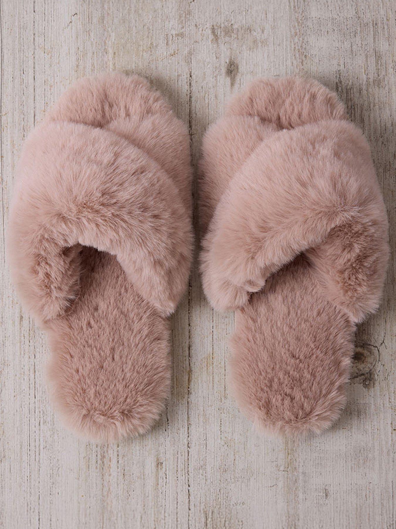 CHELSEA PEERS Chelsea Peers Womens Faux Fur Cross Over Slippers - Pink