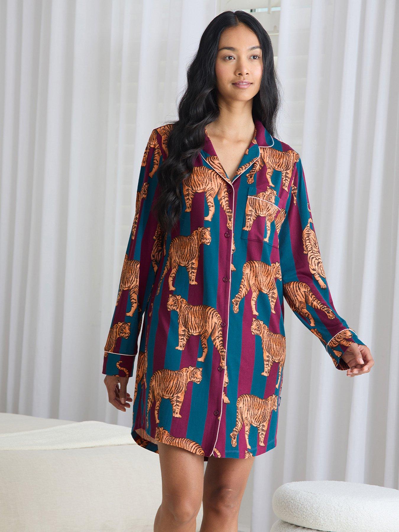 chelsea-peers-classic-night-shirt-in-polyester-redback