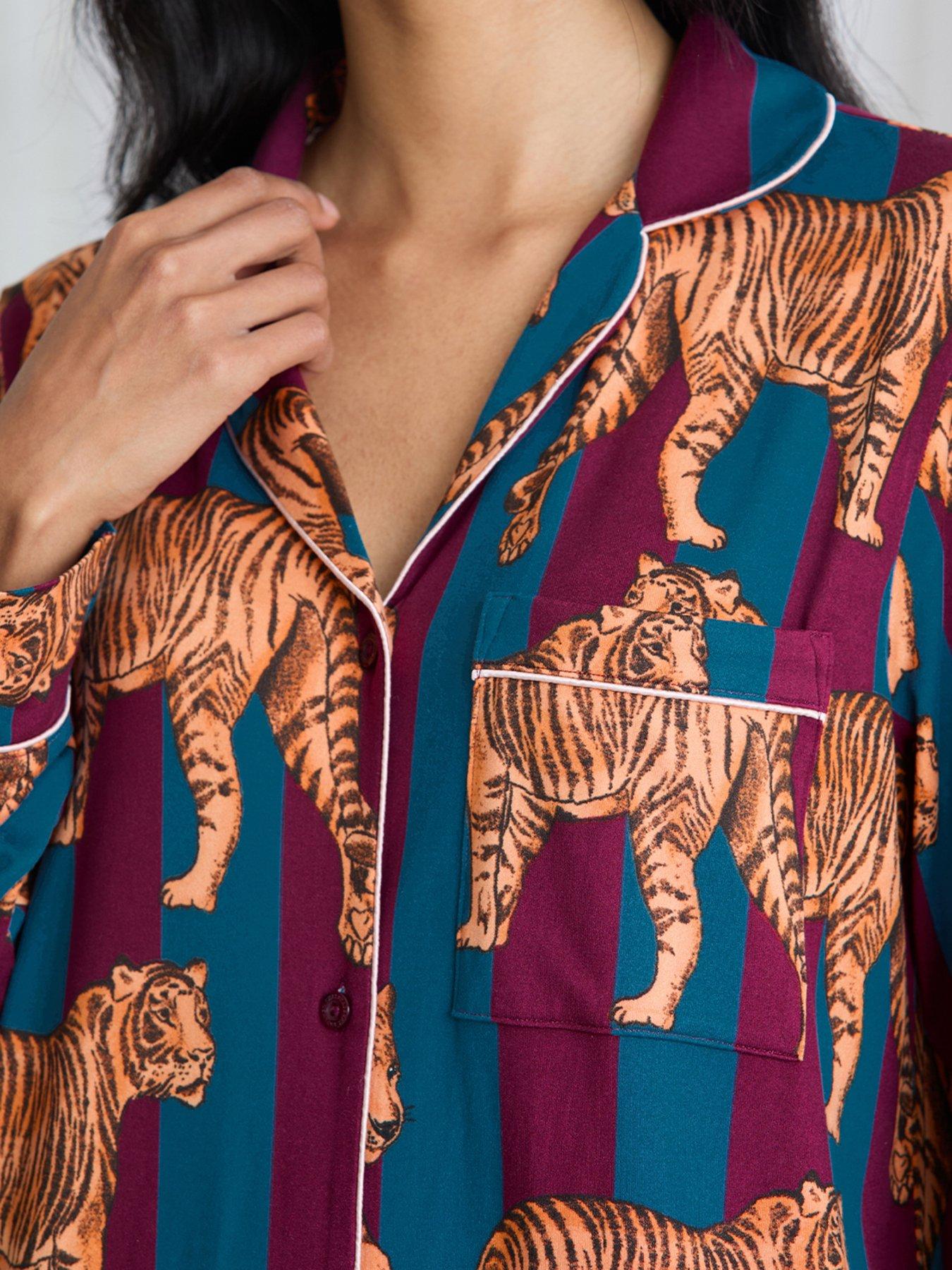 chelsea-peers-classic-night-shirt-in-polyester-redoutfit