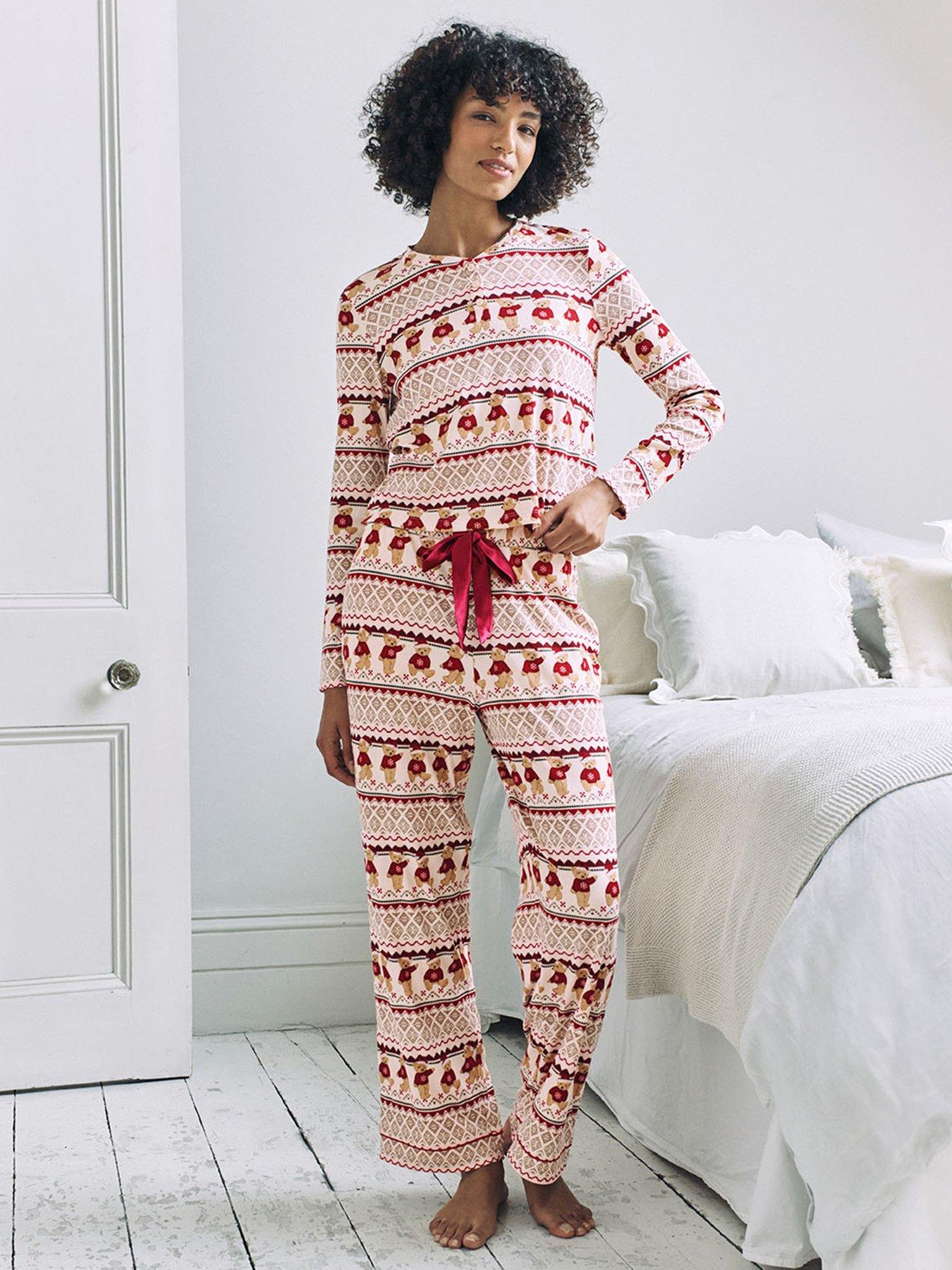 CHELSEA PEERS Ladies Christmas Long Sleeve Pyjama Set With Straight Leg Bottoms - White