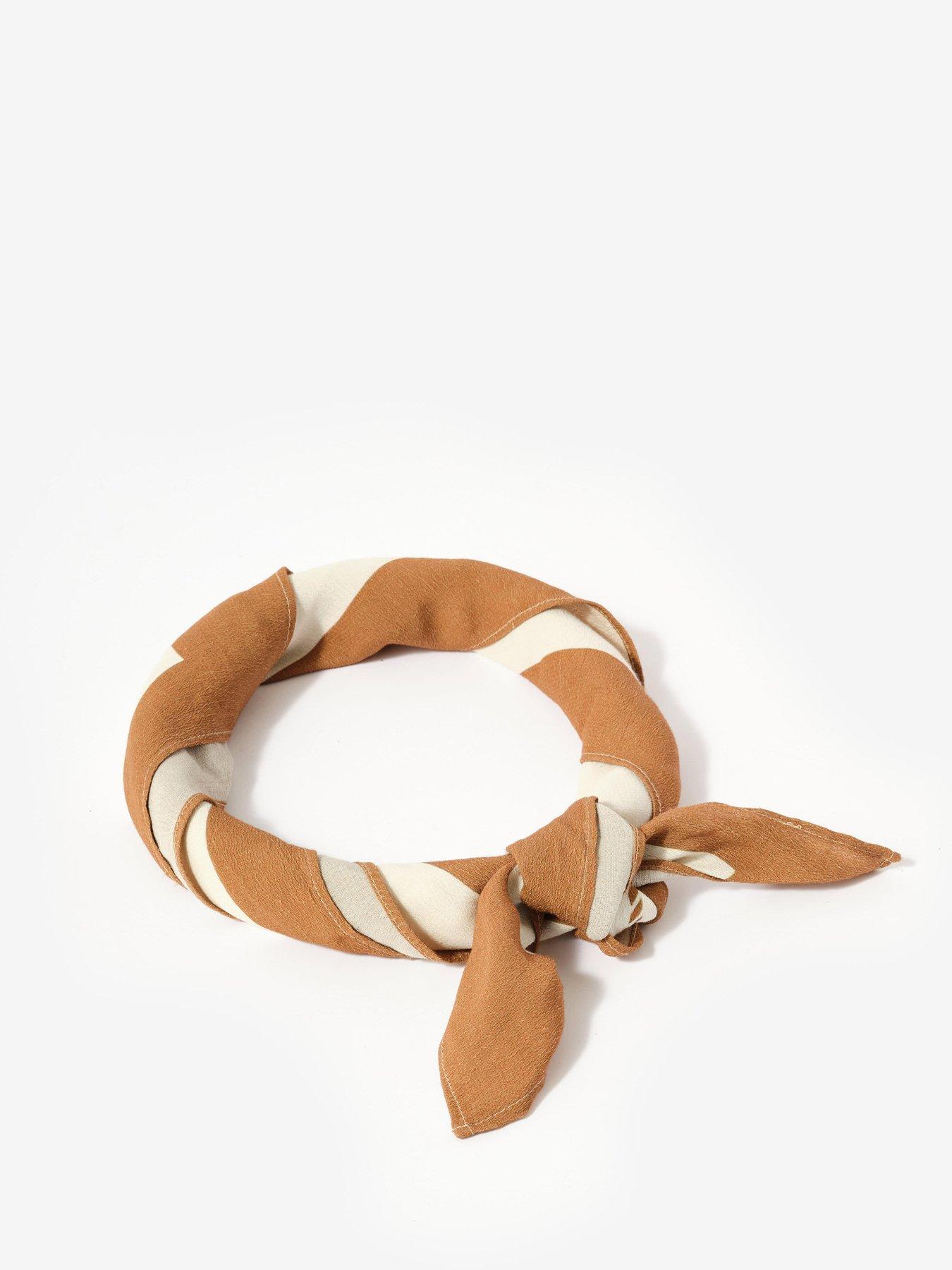 mint-velvet-border-square-neck-scarf-creamoutfit