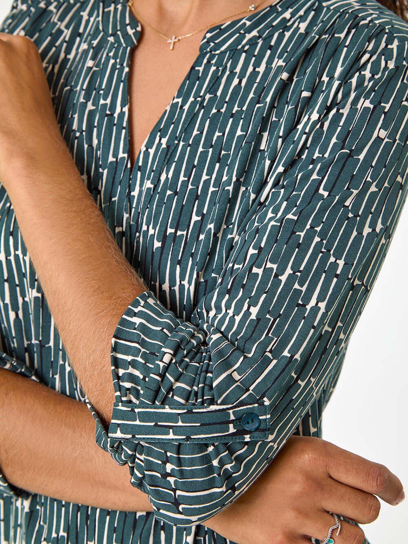 roman-textured-abstract-print-v-neck-stretch-shirt-khakidetail