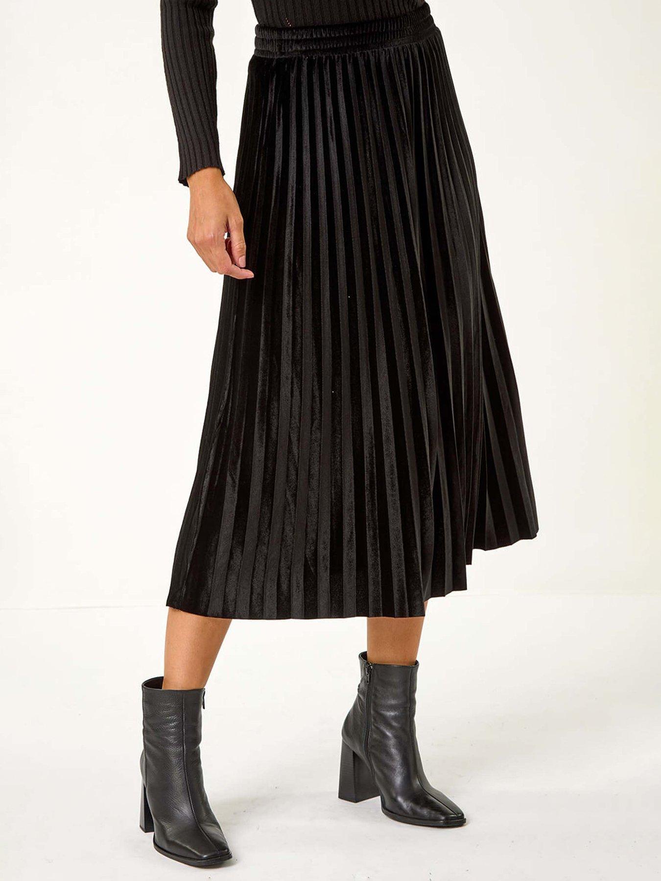 roman-velvet-pleated-midi-skirt-blackfront
