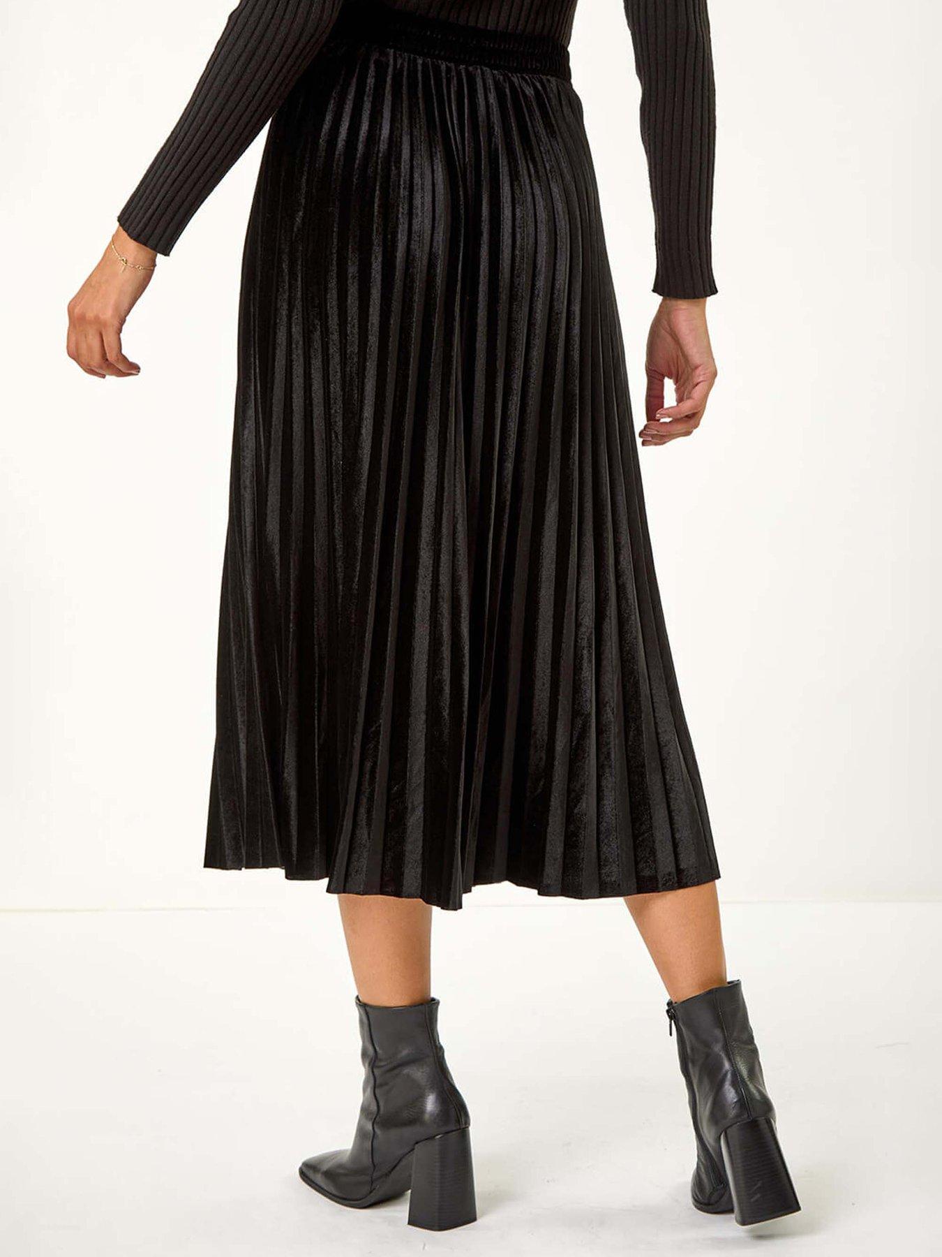 roman-velvet-pleated-midi-skirt-blackstillFront