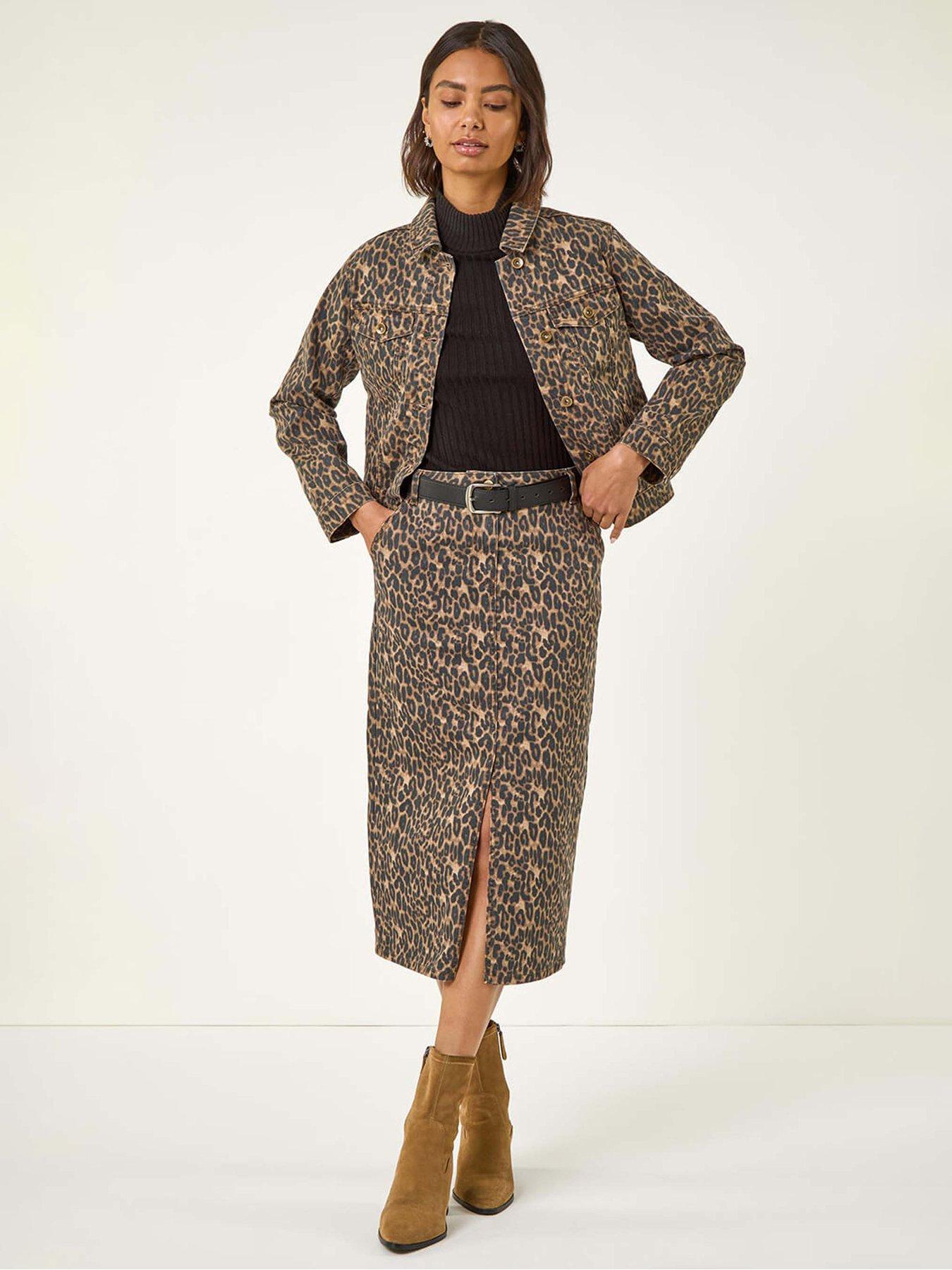 Image 3 of 5 of Roman Animal Print Twill Jacket - Chocolate