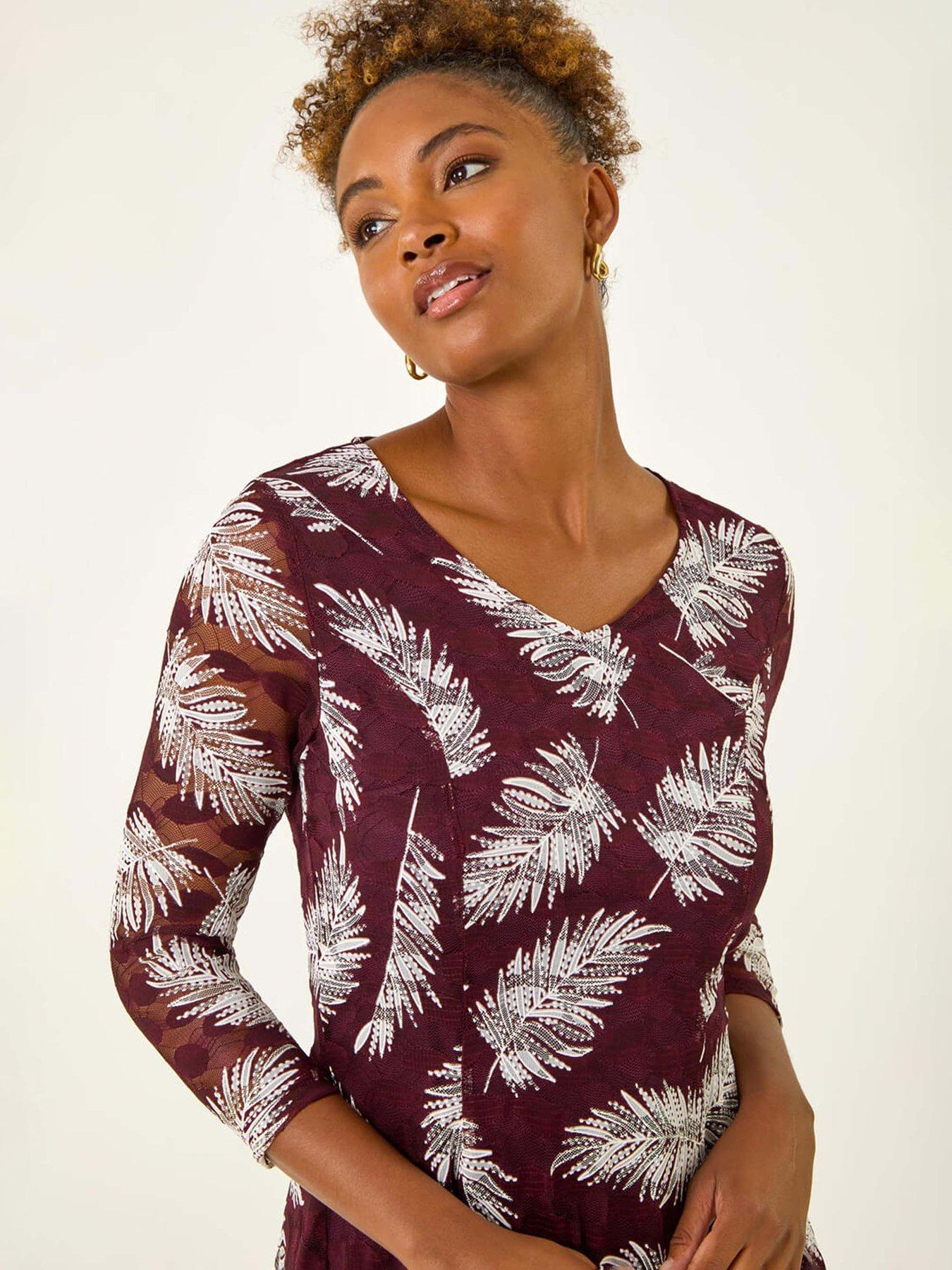 Image 4 of 5 of Roman Leaf Print Lace Stretch Dress - Wine