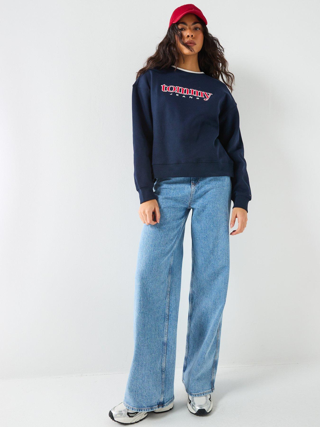 tommy-jeans-applique-short-crew-sweater-dark-night-navy-blueback