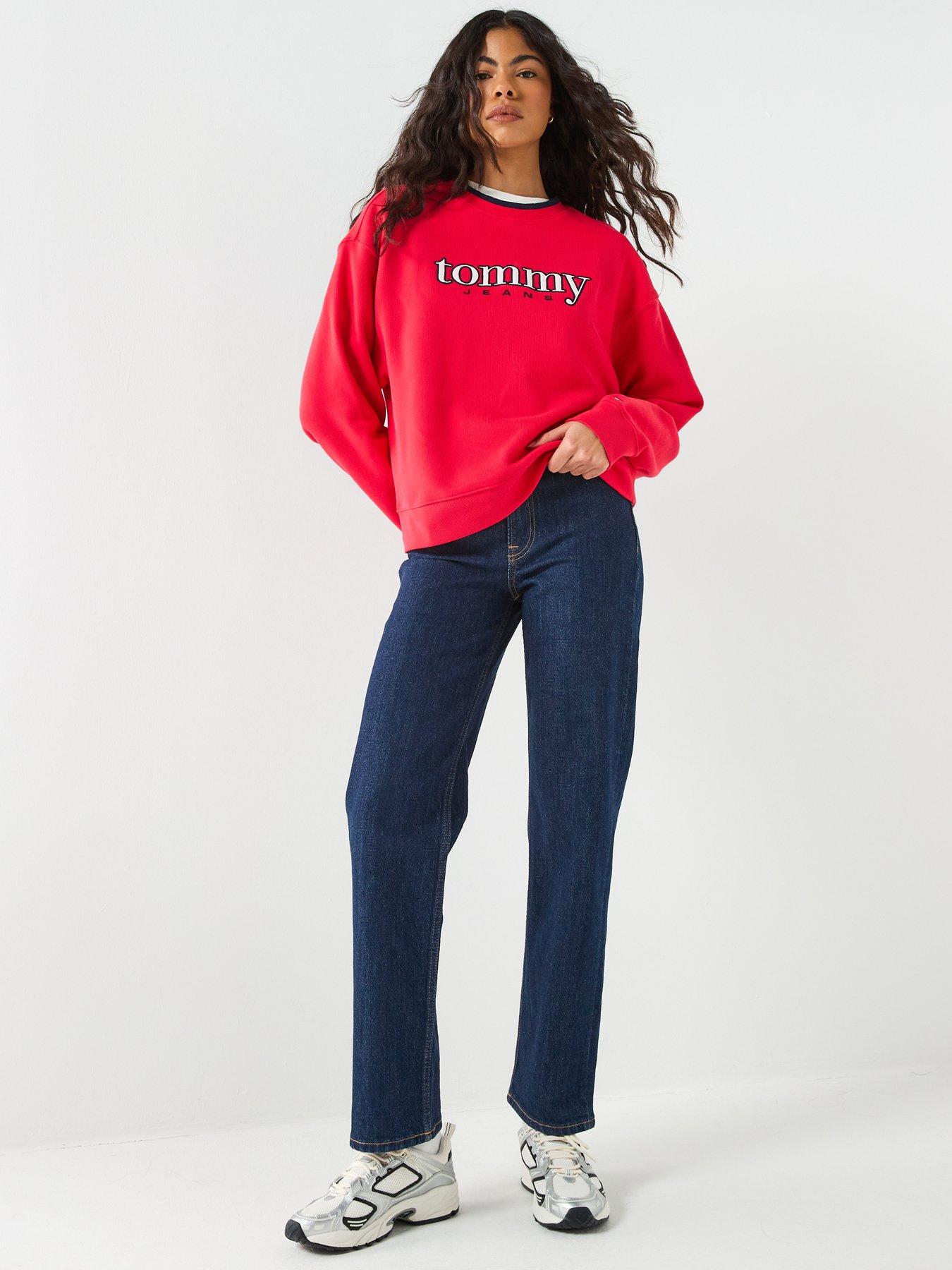 tommy-jeans-applique-short-crew-sweater-alert-redback