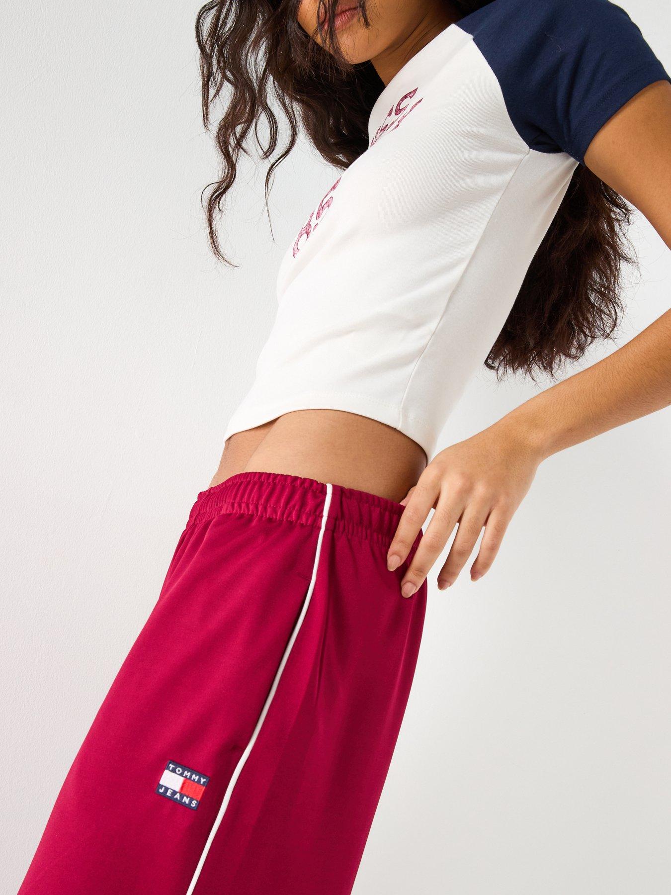 tommy-jeans-archive-track-pant-lavish-ceriseoutfit