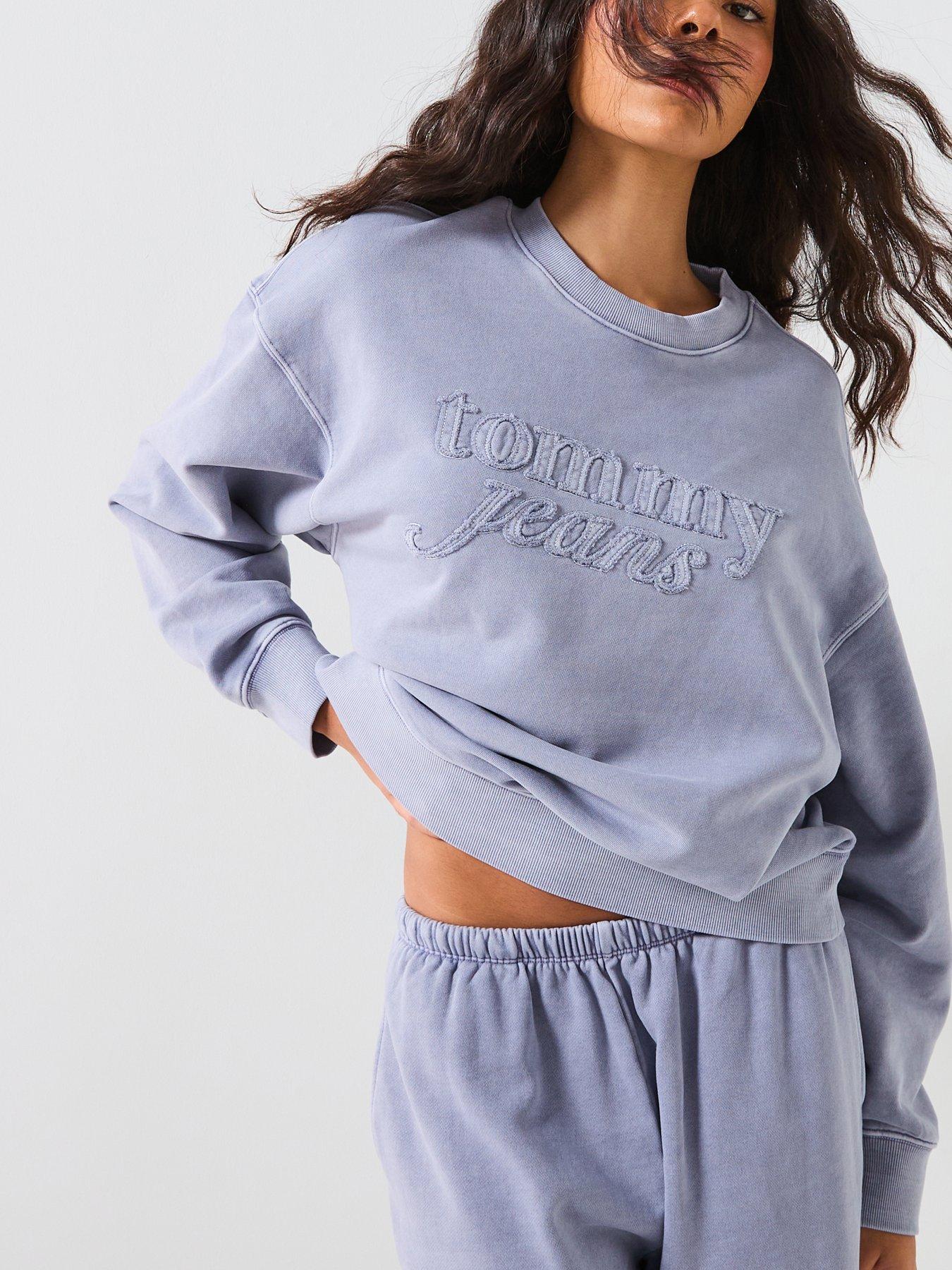 tommy-jeans-crew-boxy-top-periwinkle-duskoutfit