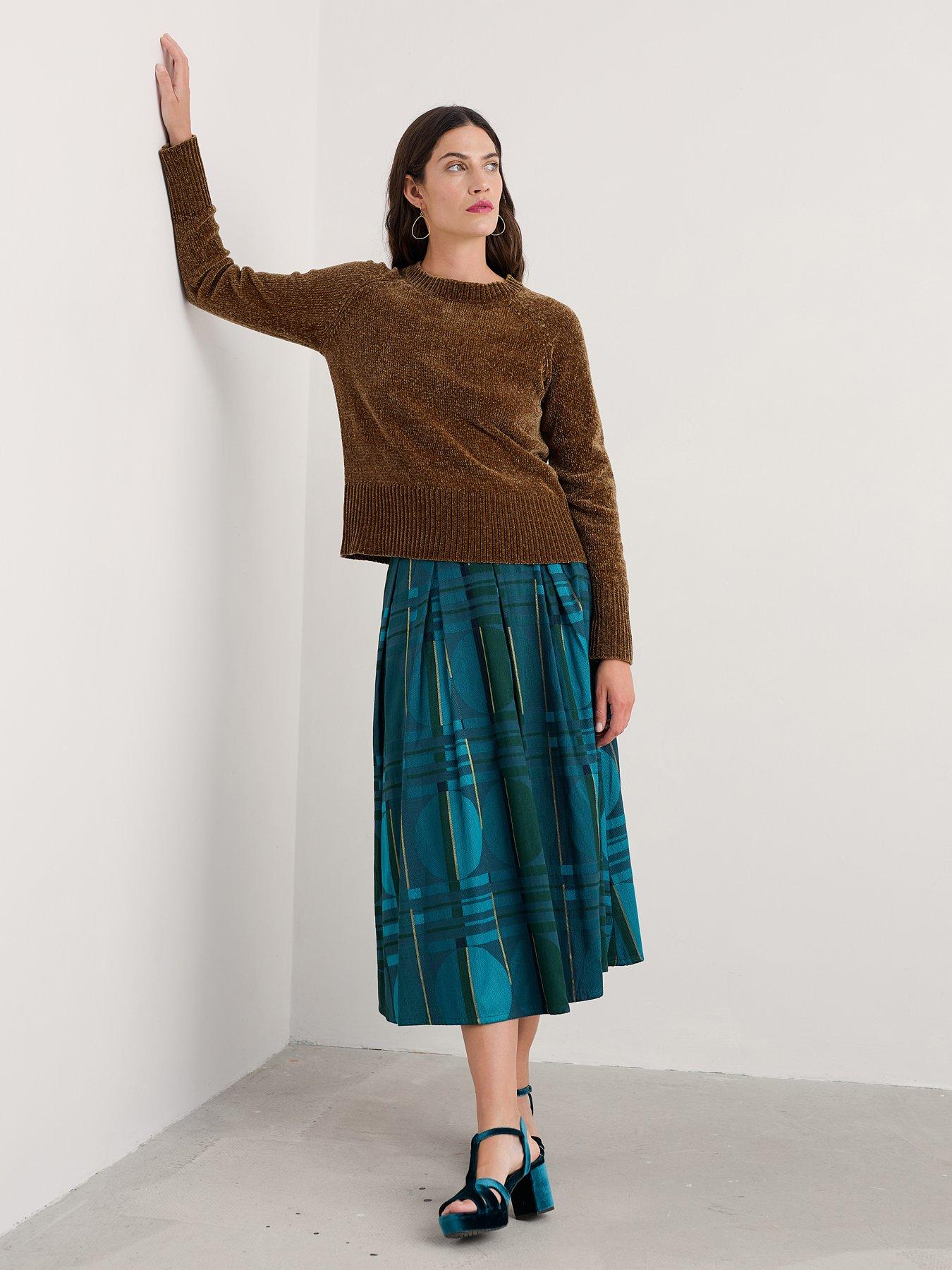 seasalt-cornwall-sycamore-jumper-oak-goldback