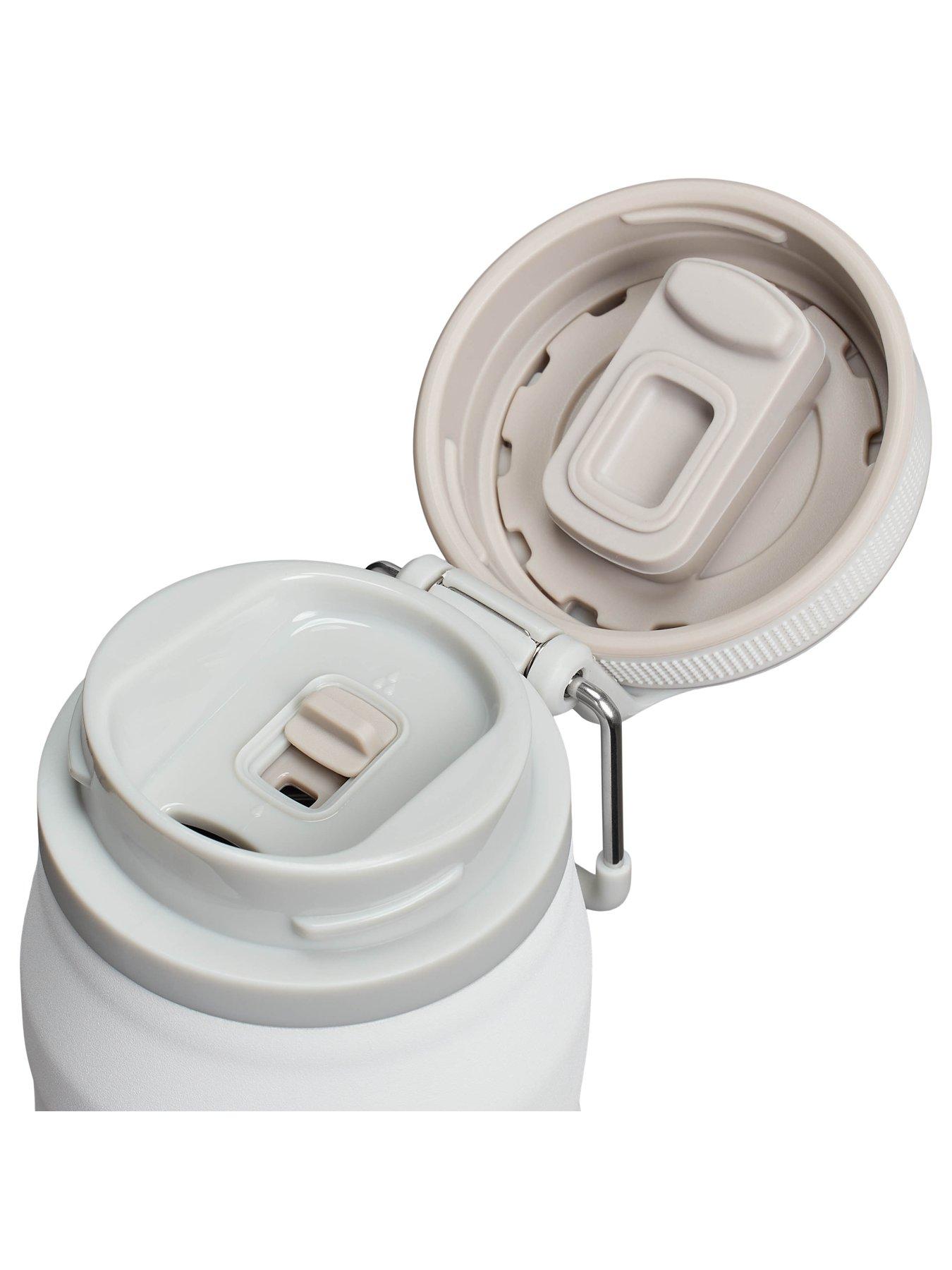 stanley-iceflow-bottle-twist-flip-07loutfit