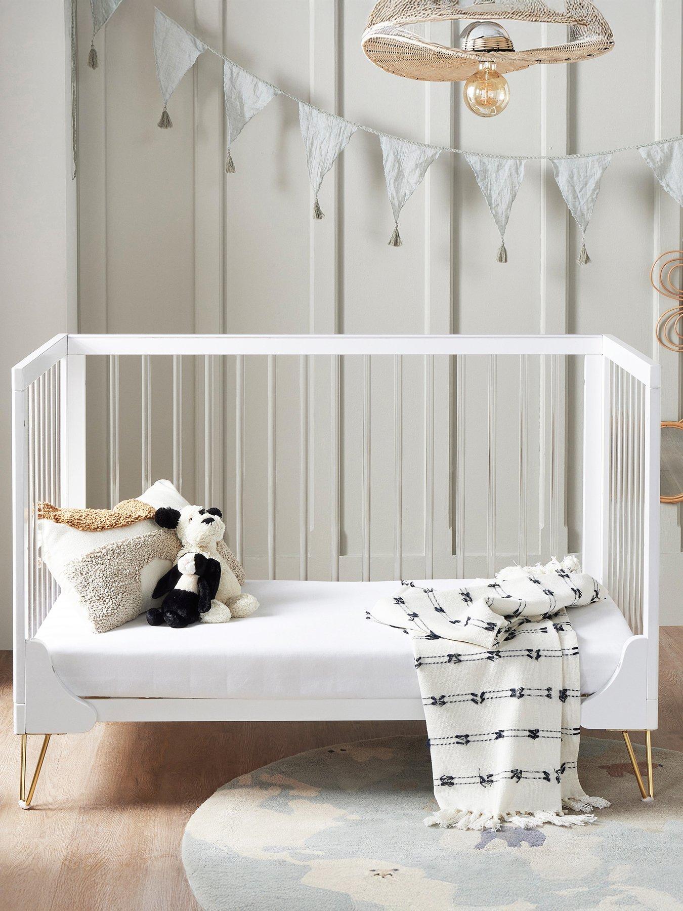 Image 3 of 6 of Babymore Kimi Cot Bed Acrylic with Fibre Mattress